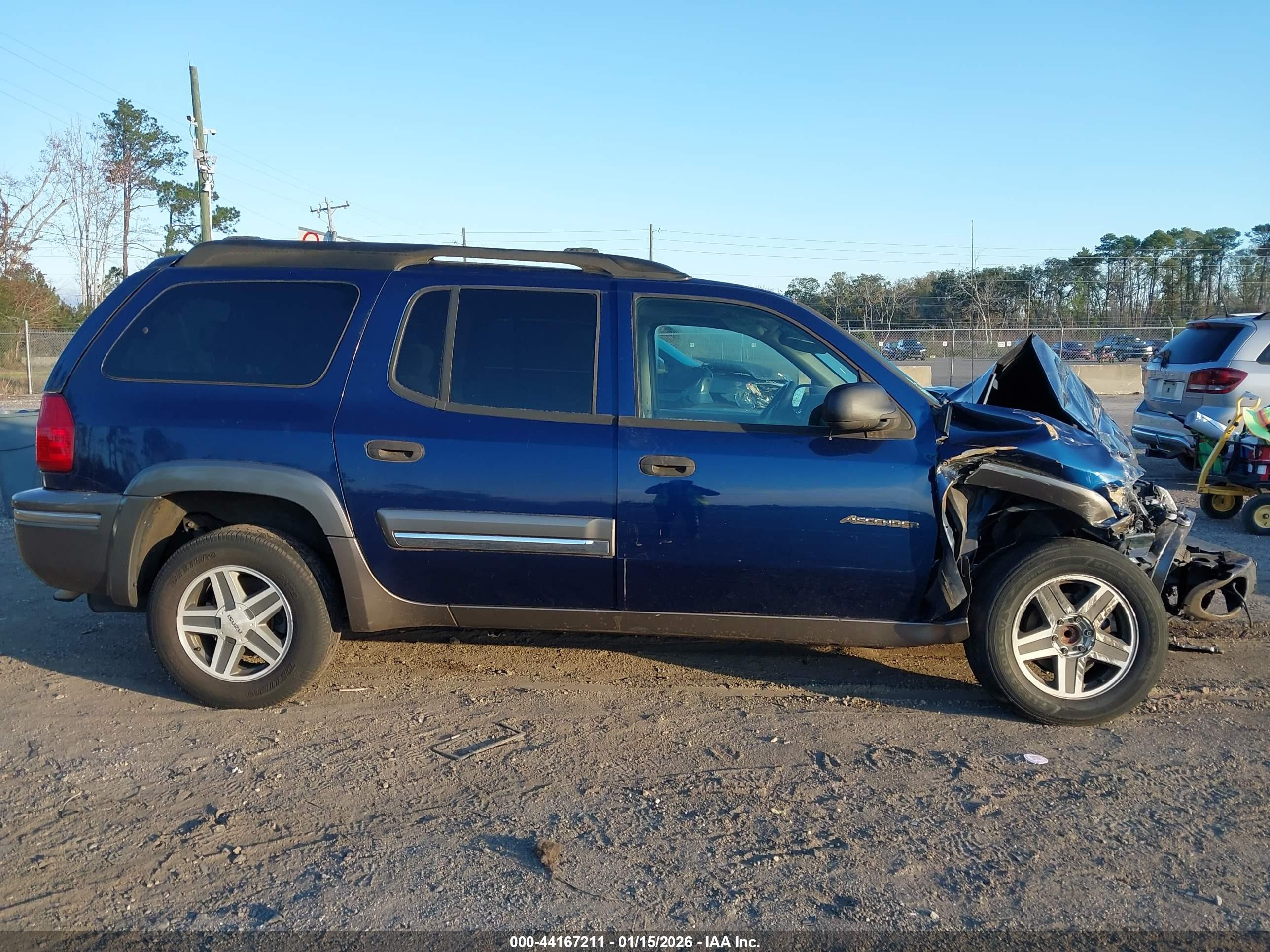 2003 Isuzu Ascender S Blue vin: 4NUES16S732100298