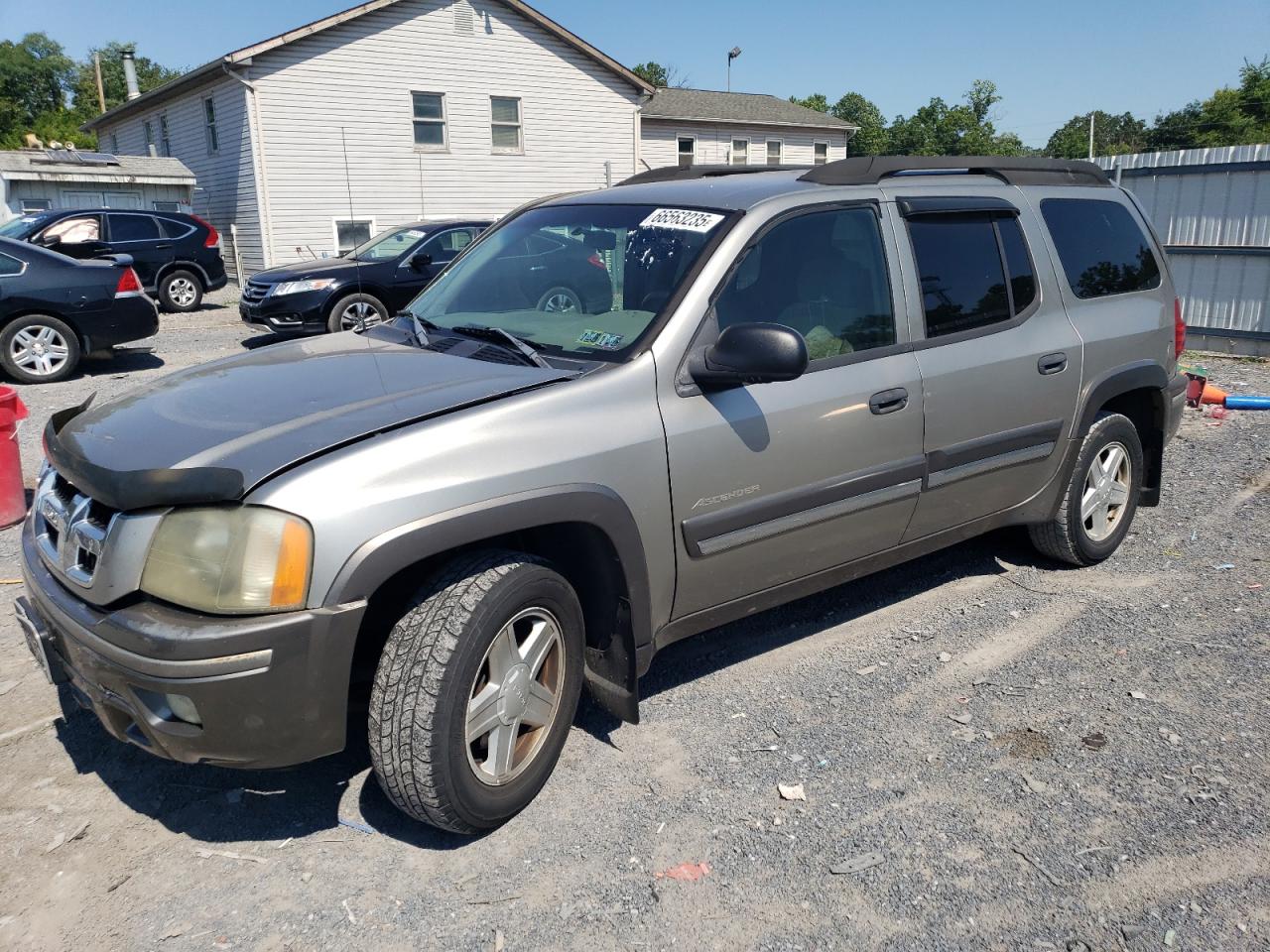 2003 Isuzu Ascender S   Silver vin: 4NUET16SX32101832