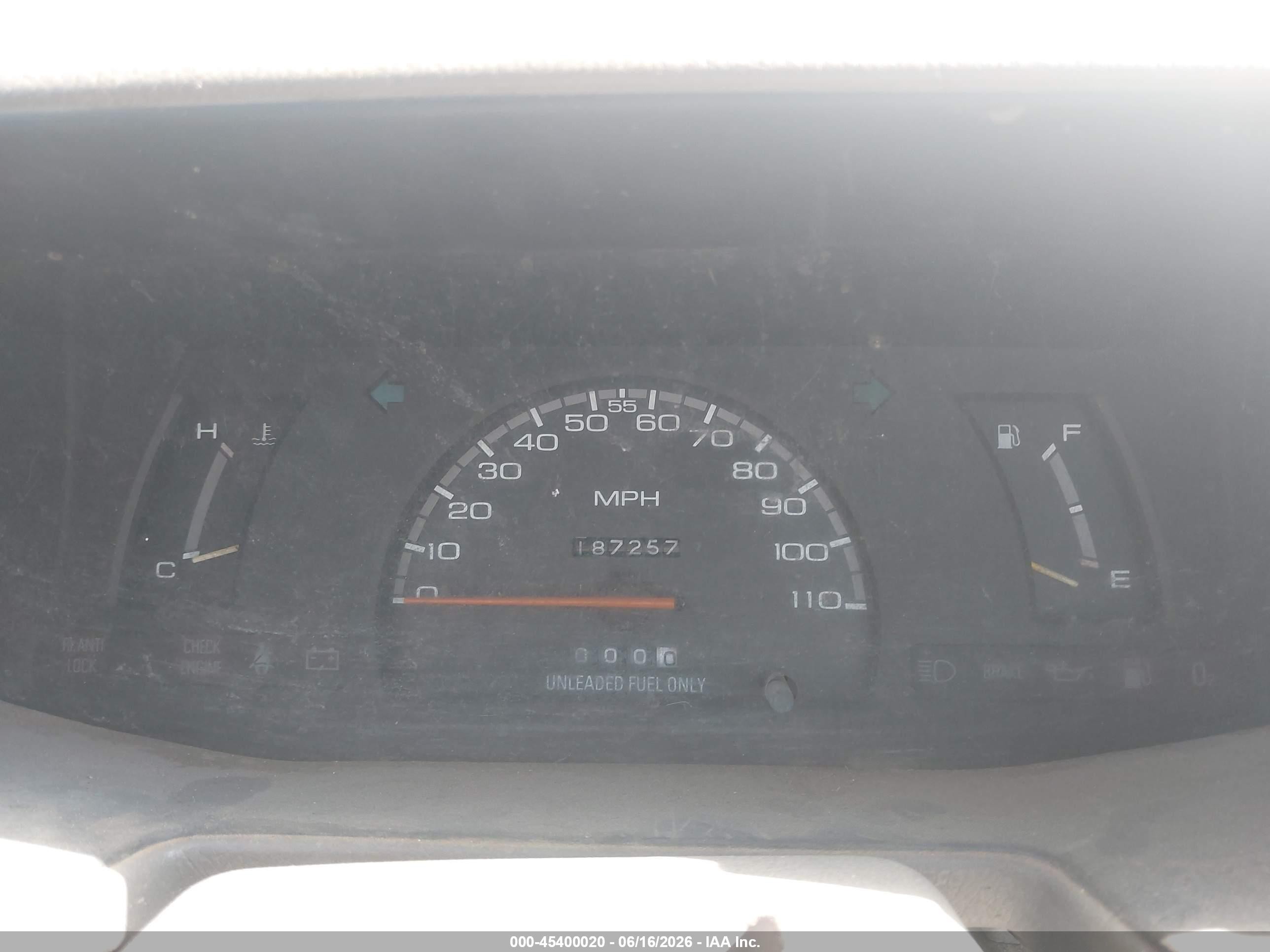 1994 Isuzu Conventional Short Wheelbase Gray vin: 4S1CL11L6R4200057