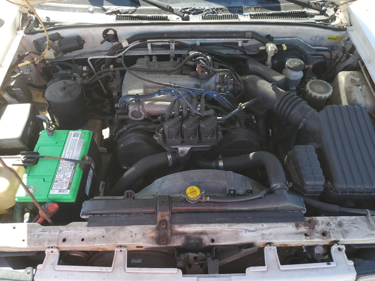 1995 Isuzu Rodeo S White vin: 4S2CG58V2S4308499