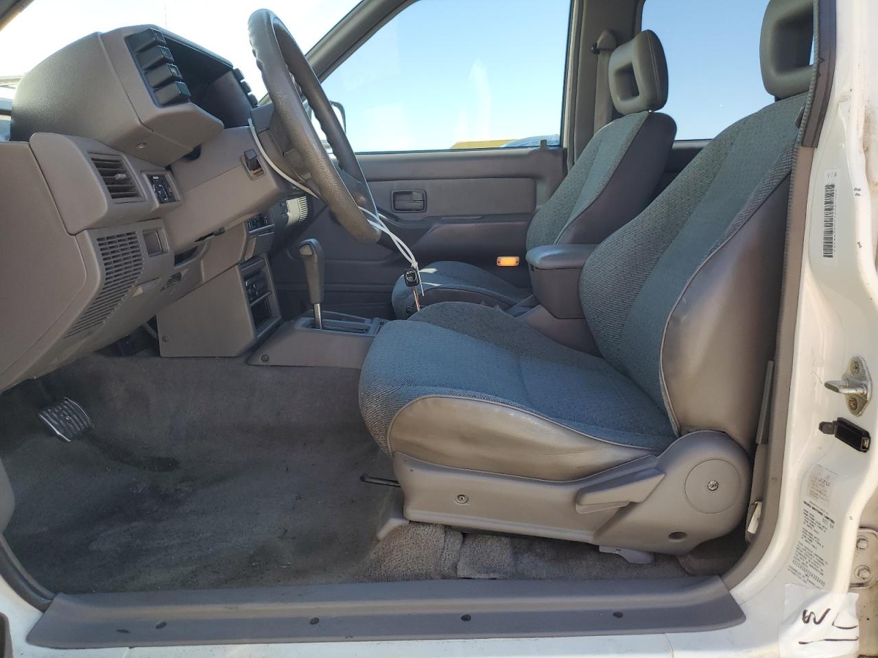 1995 Isuzu Rodeo S White vin: 4S2CG58V2S4308499