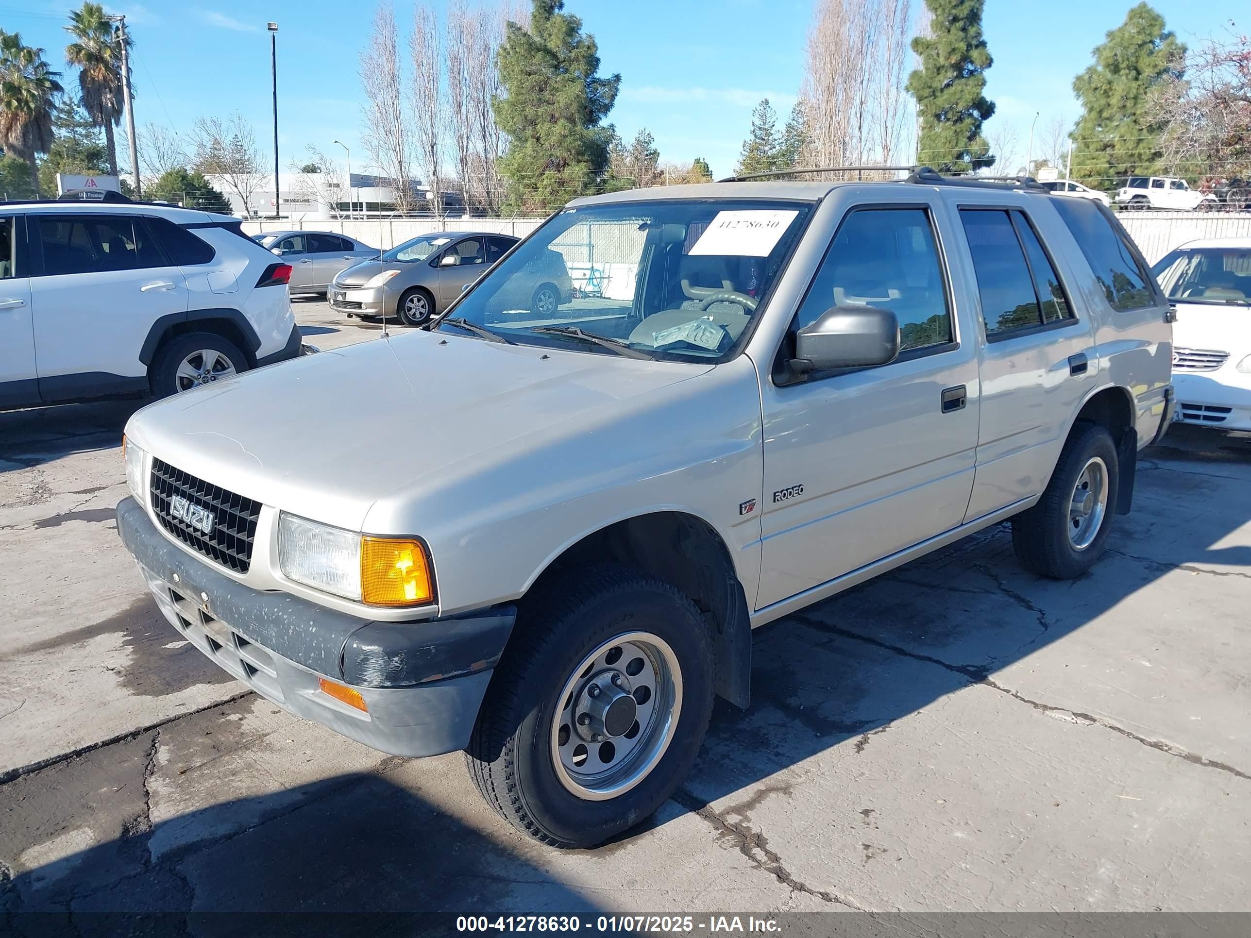 Price & History 1995 Isuzu Rodeo S/ls 3.2l V6 Fi Sohc F vin