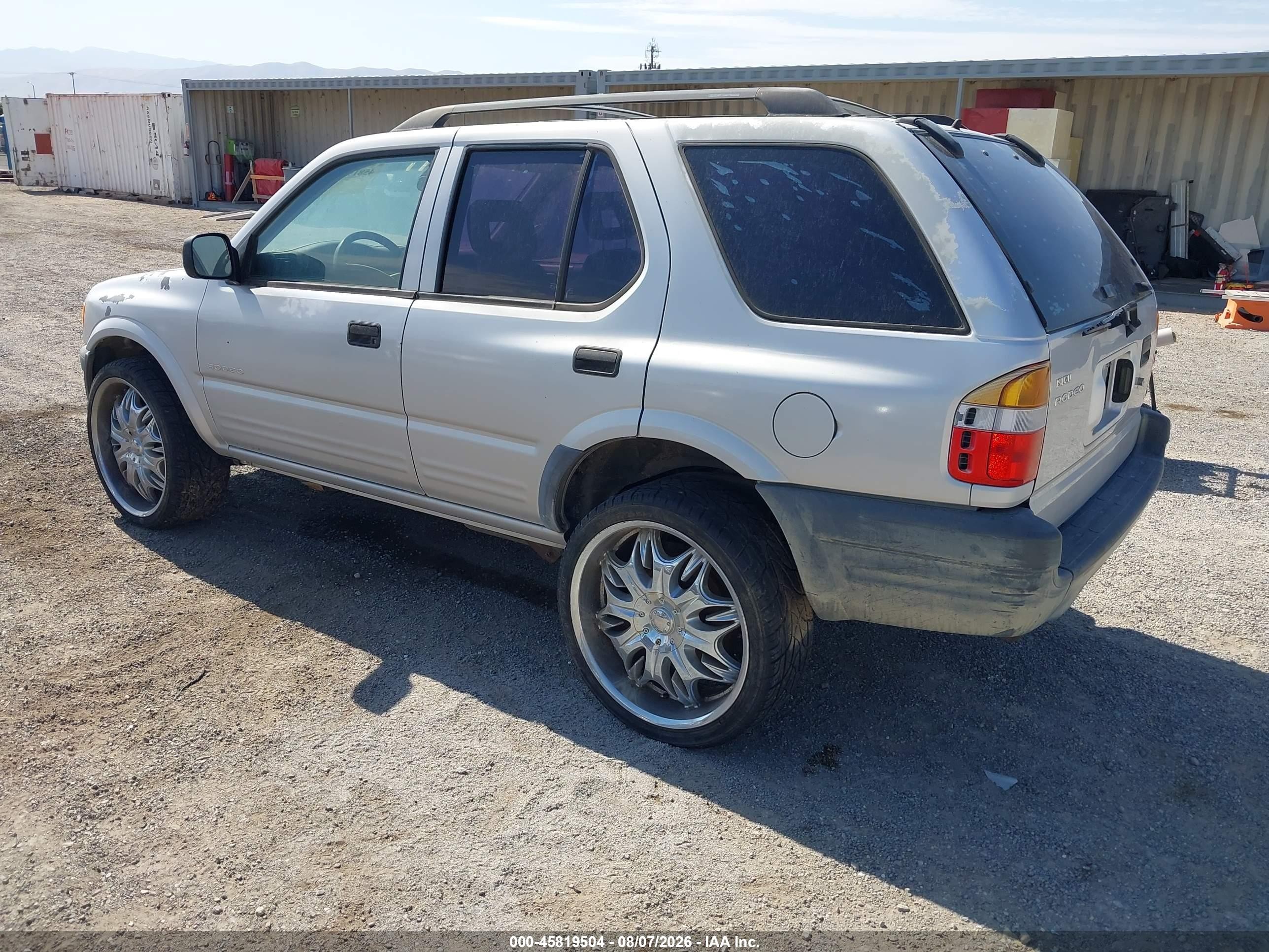 1998 Isuzu Rodeo S Silver vin: 4S2CK58D3W4324674