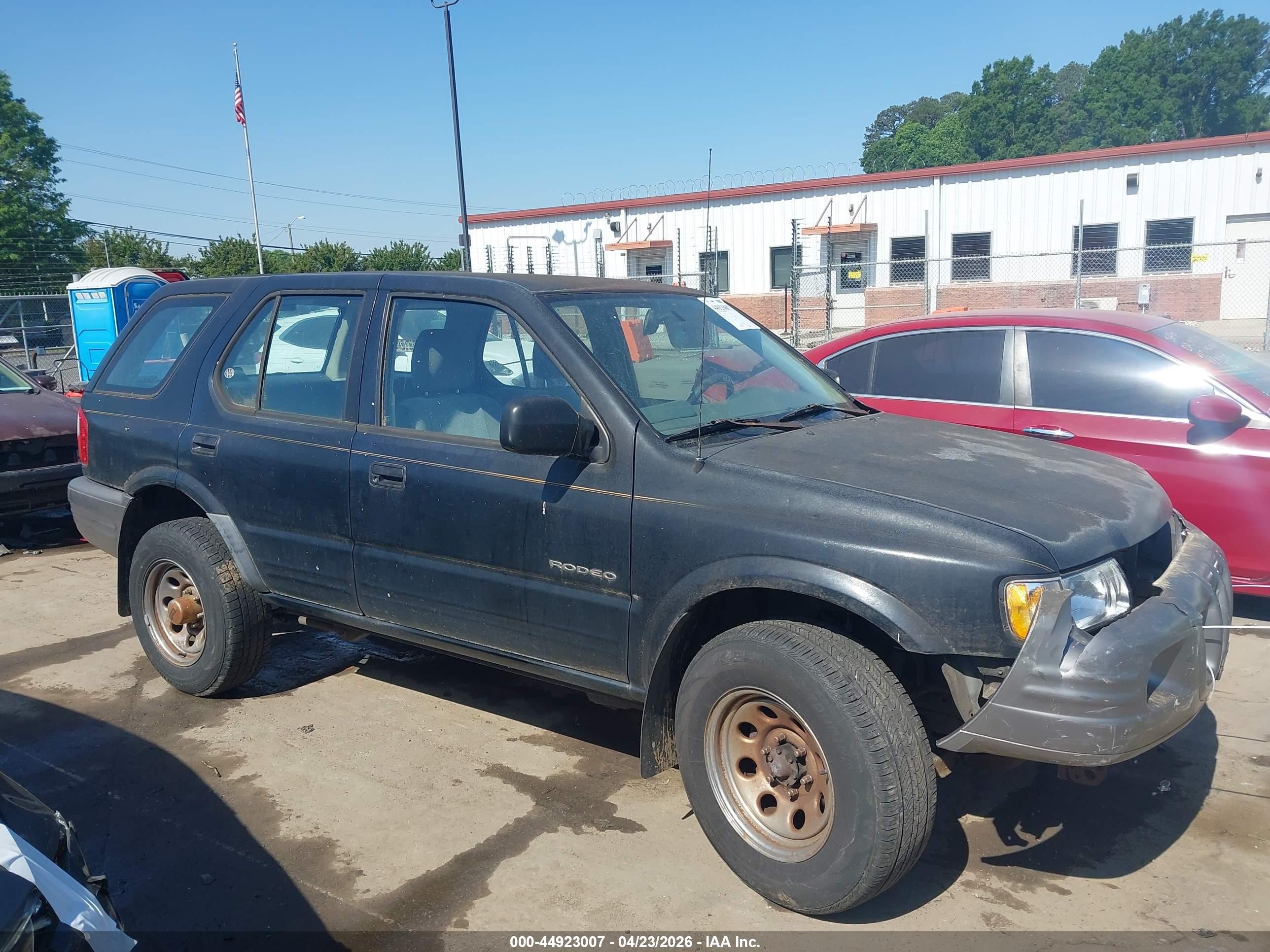 2000 Isuzu Rodeo S 2.2l Black vin: 4S2CK58D3Y4307277