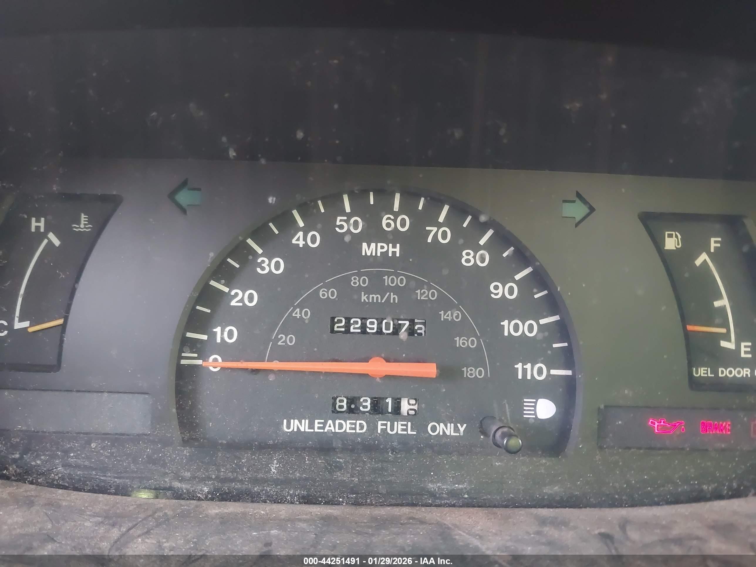 1997 Isuzu Rodeo S 2.6l Tan vin: 4S2CK58E5V4322383