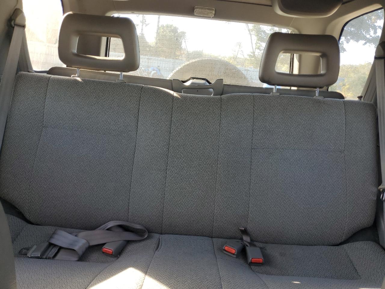 1997 Isuzu Rodeo S Silver vin: 4S2CK58V1V4329783