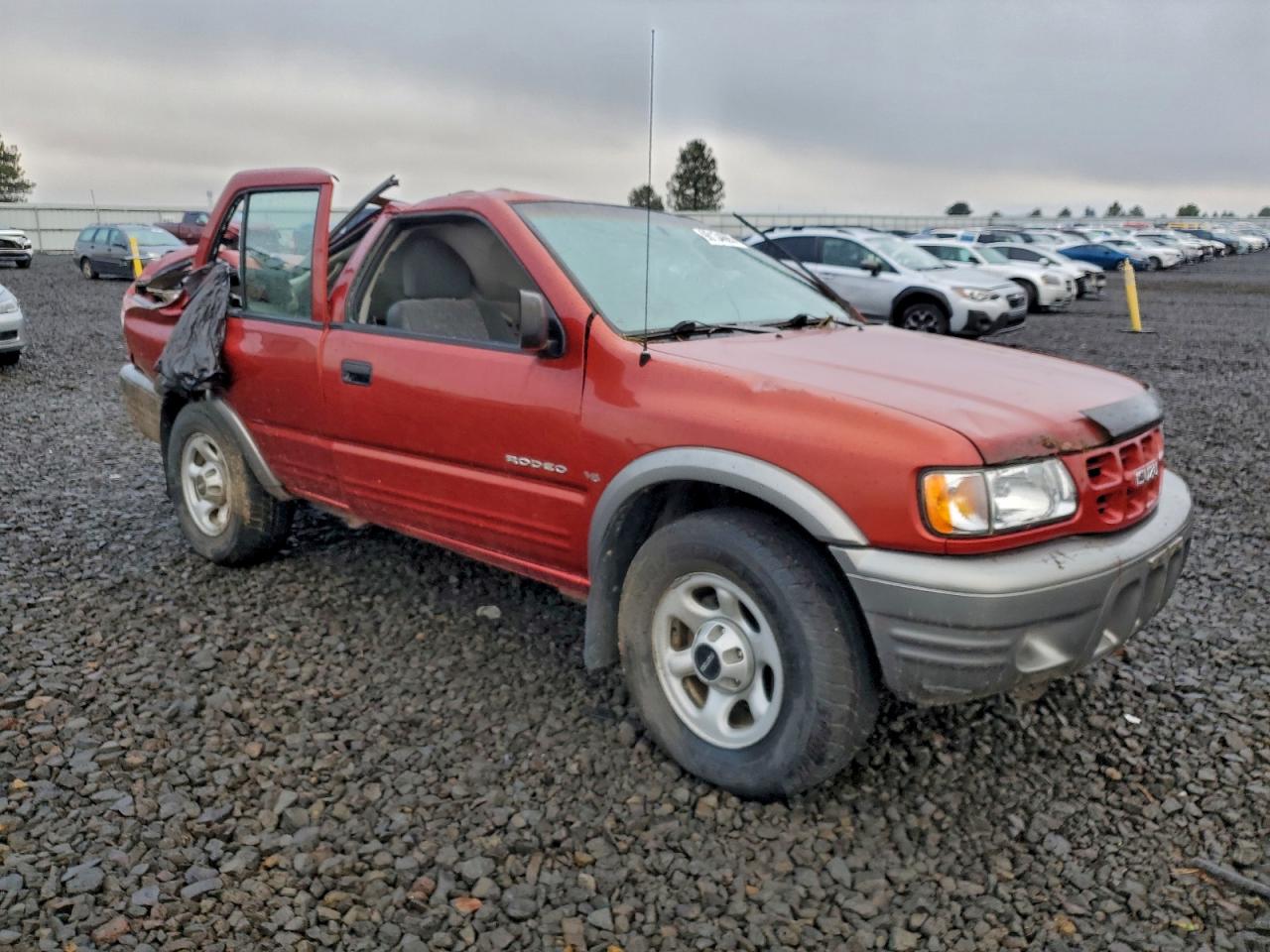 2001 Isuzu Rodeo S Red vin: 4S2CK58W114345629
