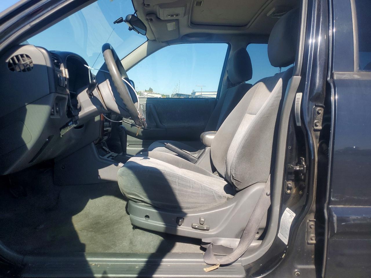 2002 Isuzu Rodeo S Black vin: 4S2CK58W324335881