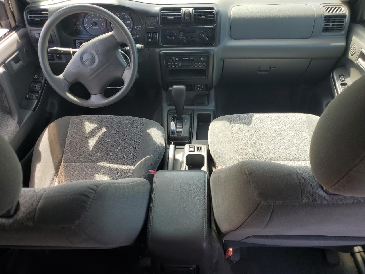 2001 Isuzu Rodeo S White vin: 4S2CK58W414347259