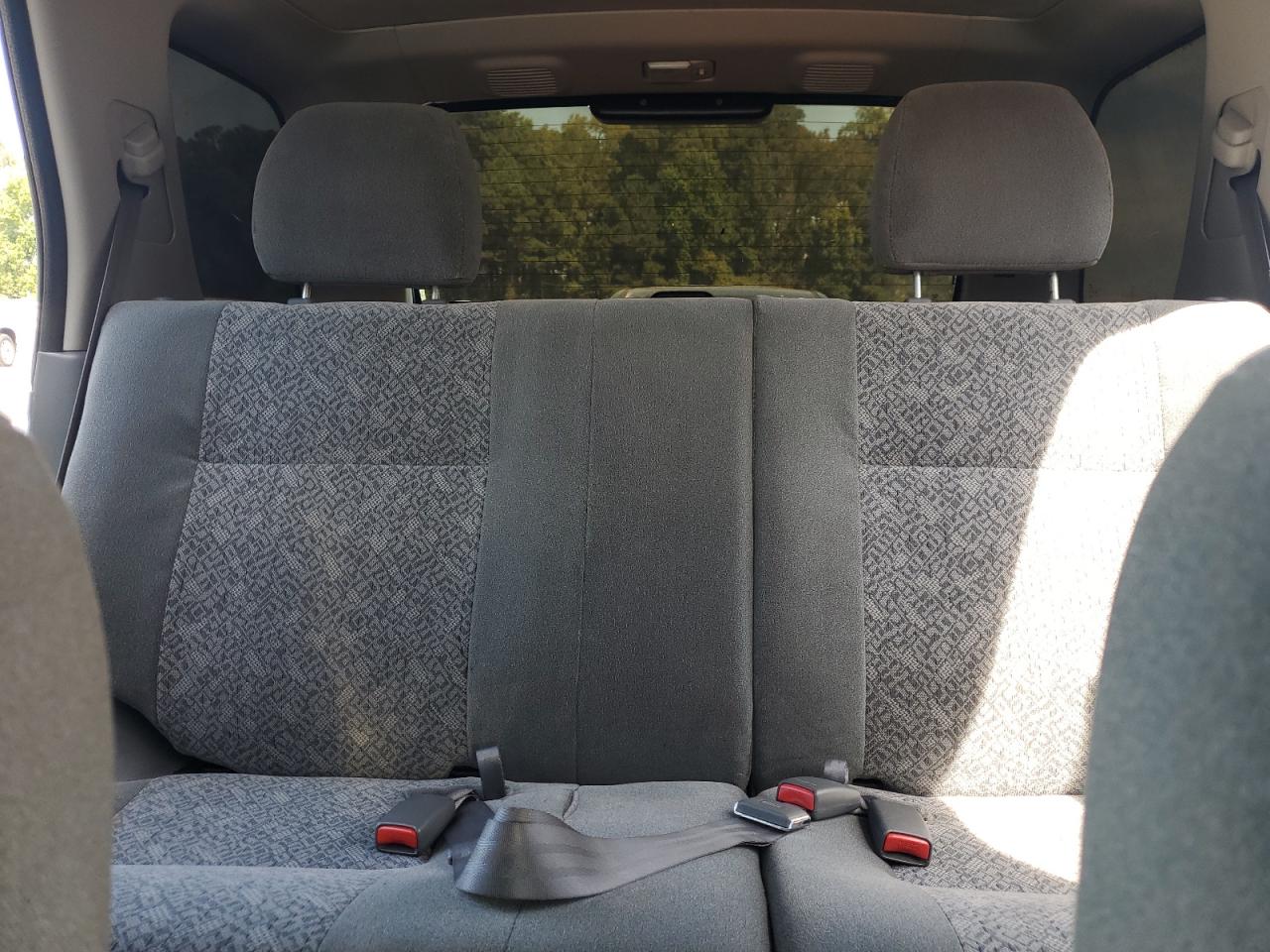 2001 Isuzu Rodeo S White vin: 4S2CK58W414347259