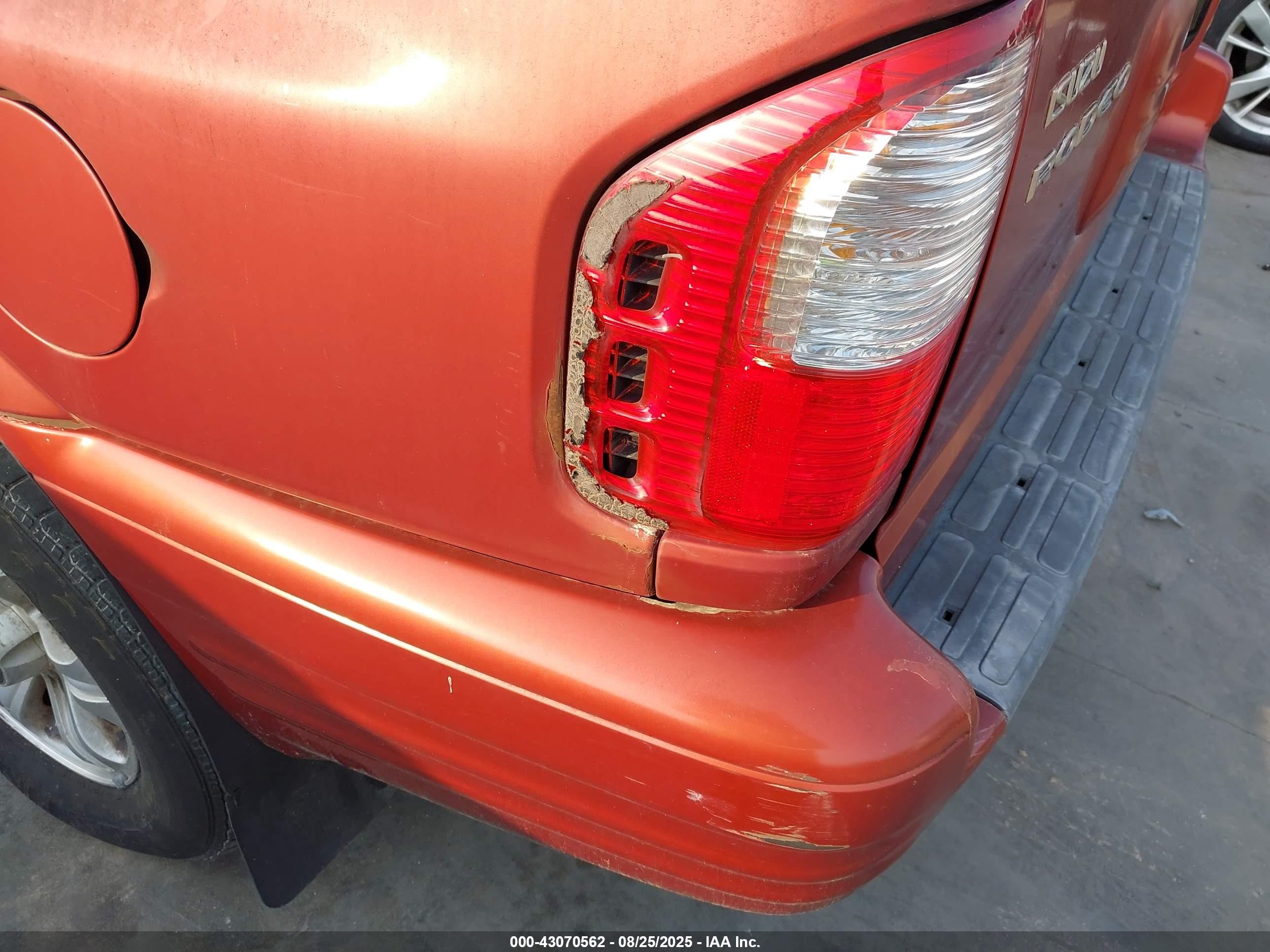 2001 Isuzu Rodeo Ls 3.2l V6/lse 3.2l V6/s 3.2l V6 Maroon vin: 4S2CK58W814312403