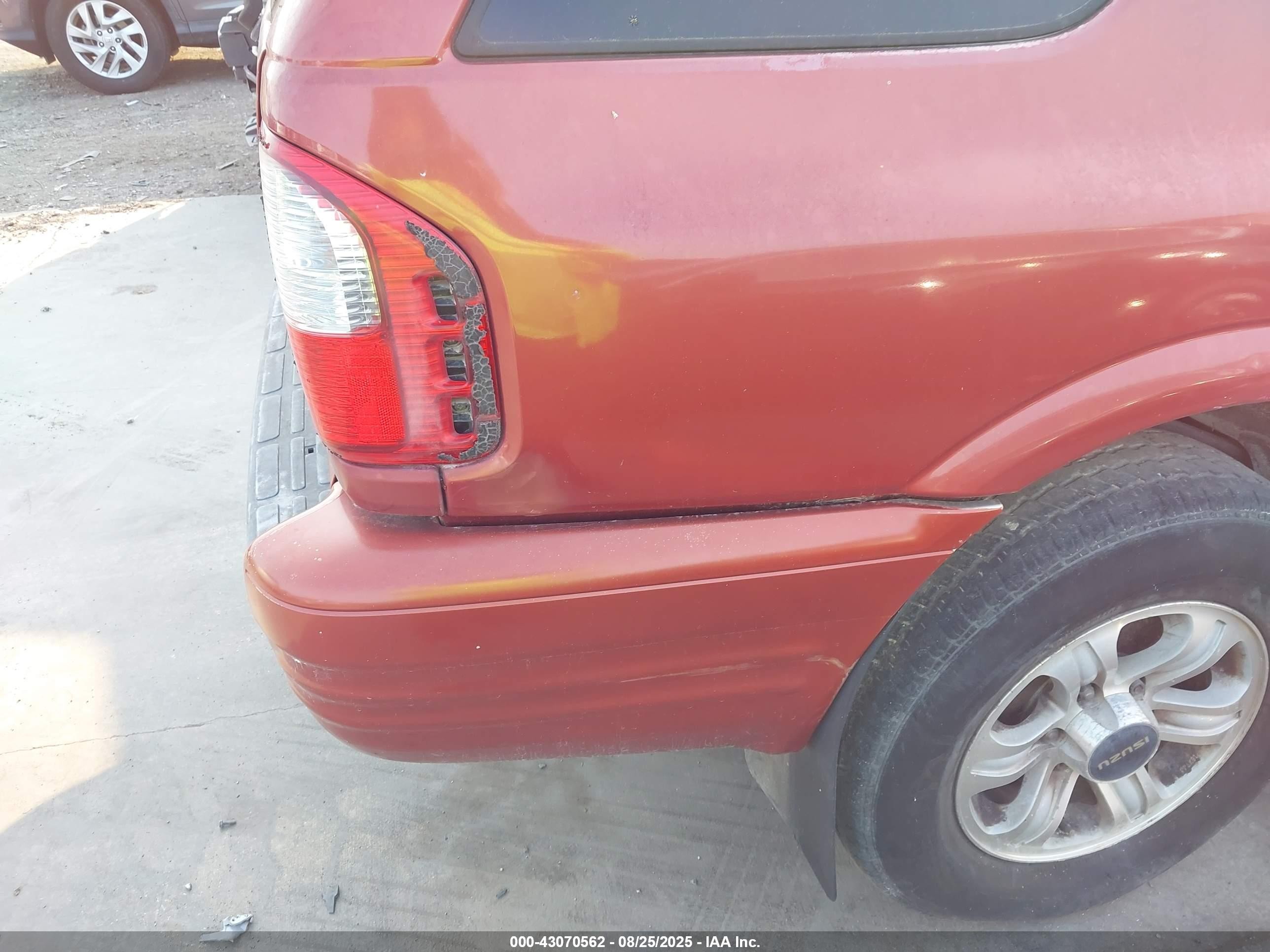 2001 Isuzu Rodeo Ls 3.2l V6/lse 3.2l V6/s 3.2l V6 Maroon vin: 4S2CK58W814312403