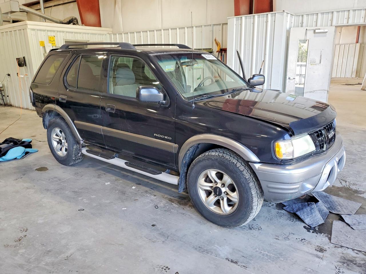 2003 Isuzu Rodeo S Black vin: 4S2CK58WX34311949