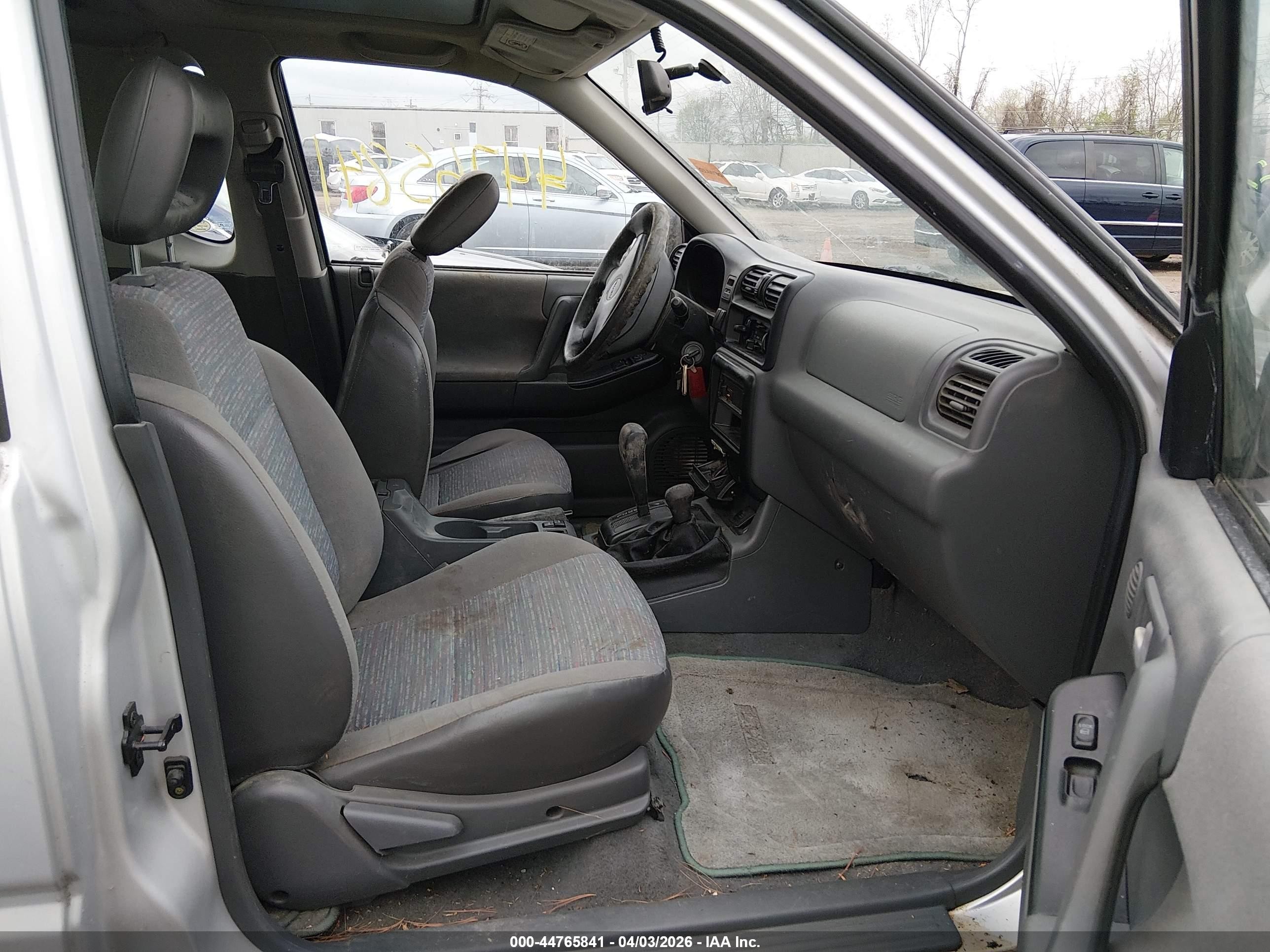 1999 Isuzu Amigo S 3.2l V6 Hard Top/s 3.2l V6 Soft Top Silver vin: 4S2CM57W1X4332545
