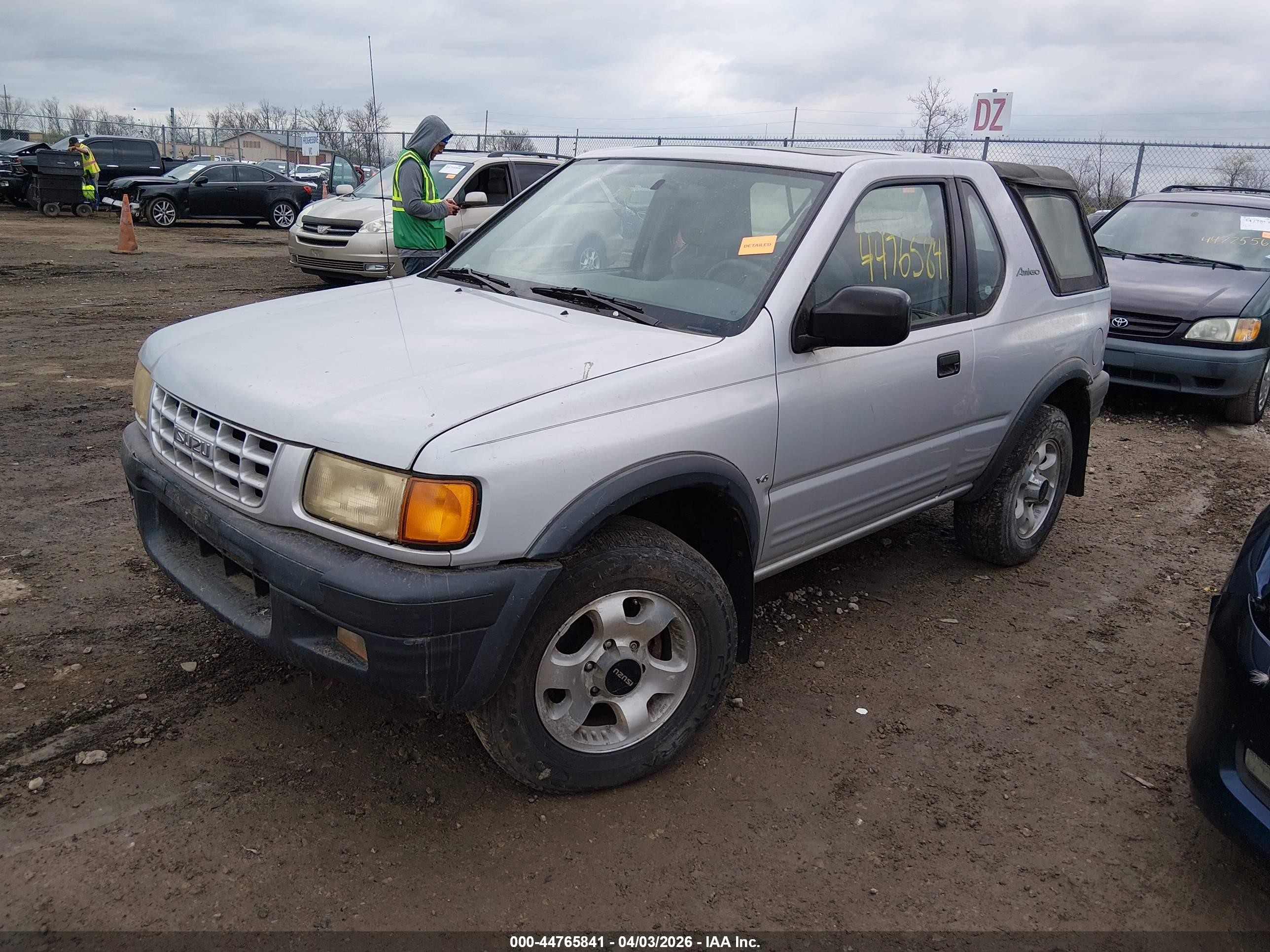 1999 Isuzu Amigo S 3.2l V6 Hard Top/s 3.2l V6 Soft Top Silver vin: 4S2CM57W1X4332545