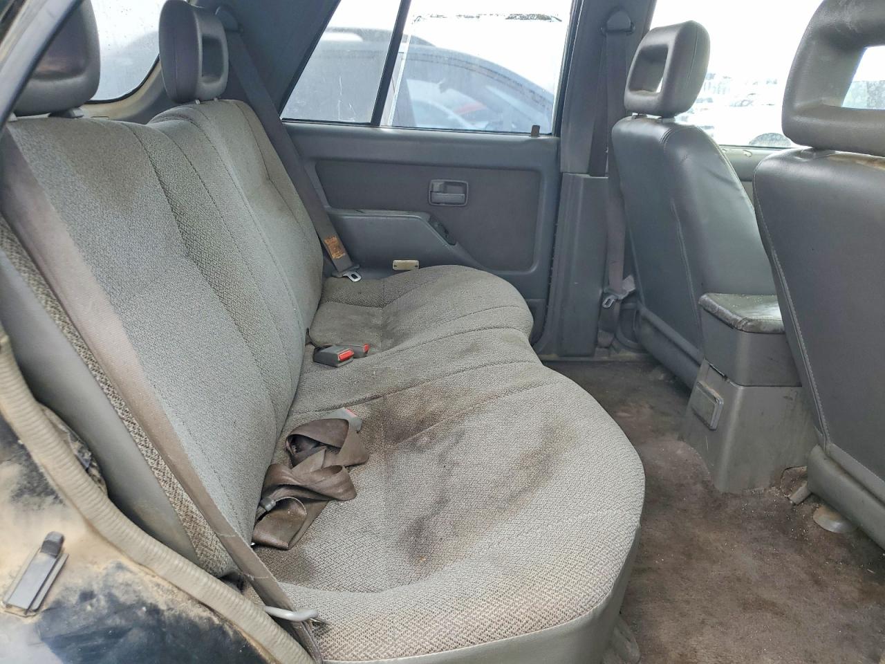 1997 Isuzu Rodeo Black vin: 4S2CM58V0V4302679