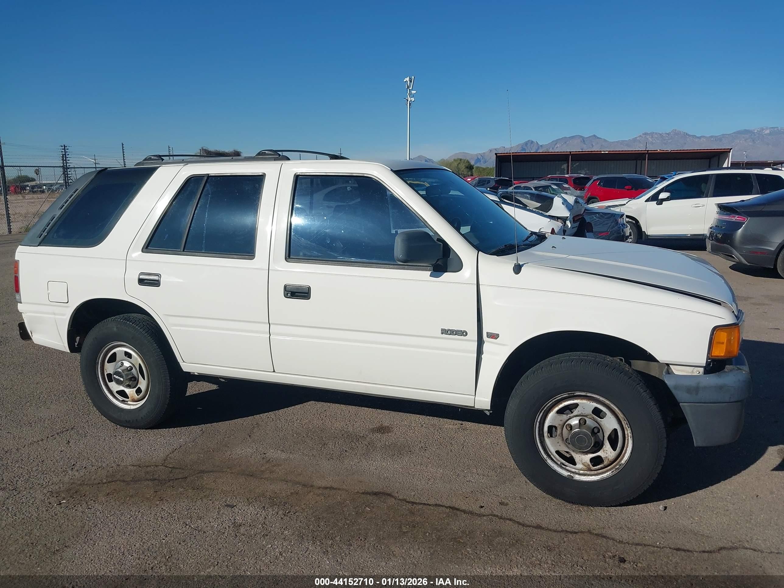 1997 Isuzu Rodeo Ls 3.2l/s 3.2l White vin: 4S2CM58V8V4336885
