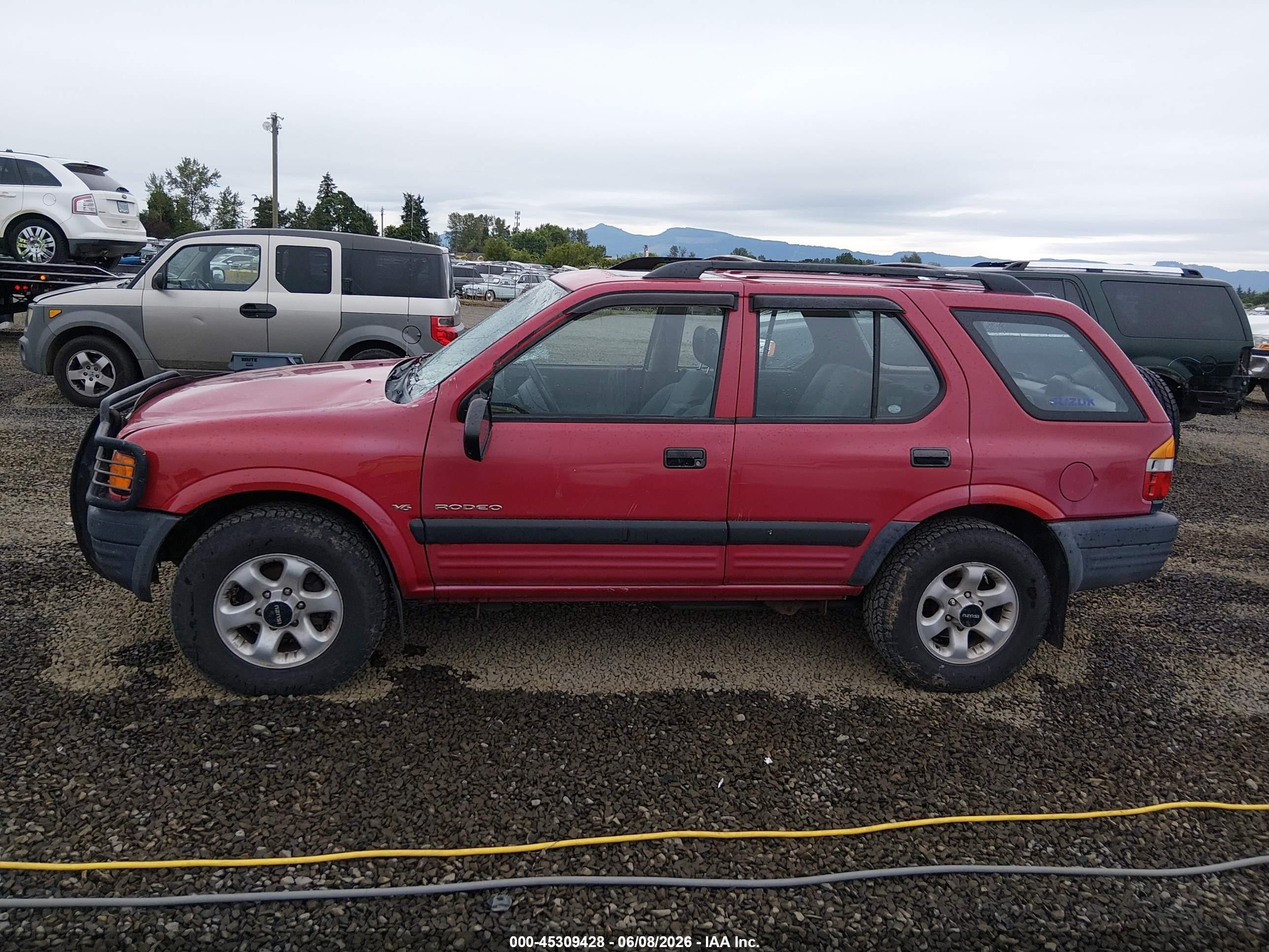 1998 Isuzu Rodeo Ls/s Red vin: 4S2CM58W3W4356729