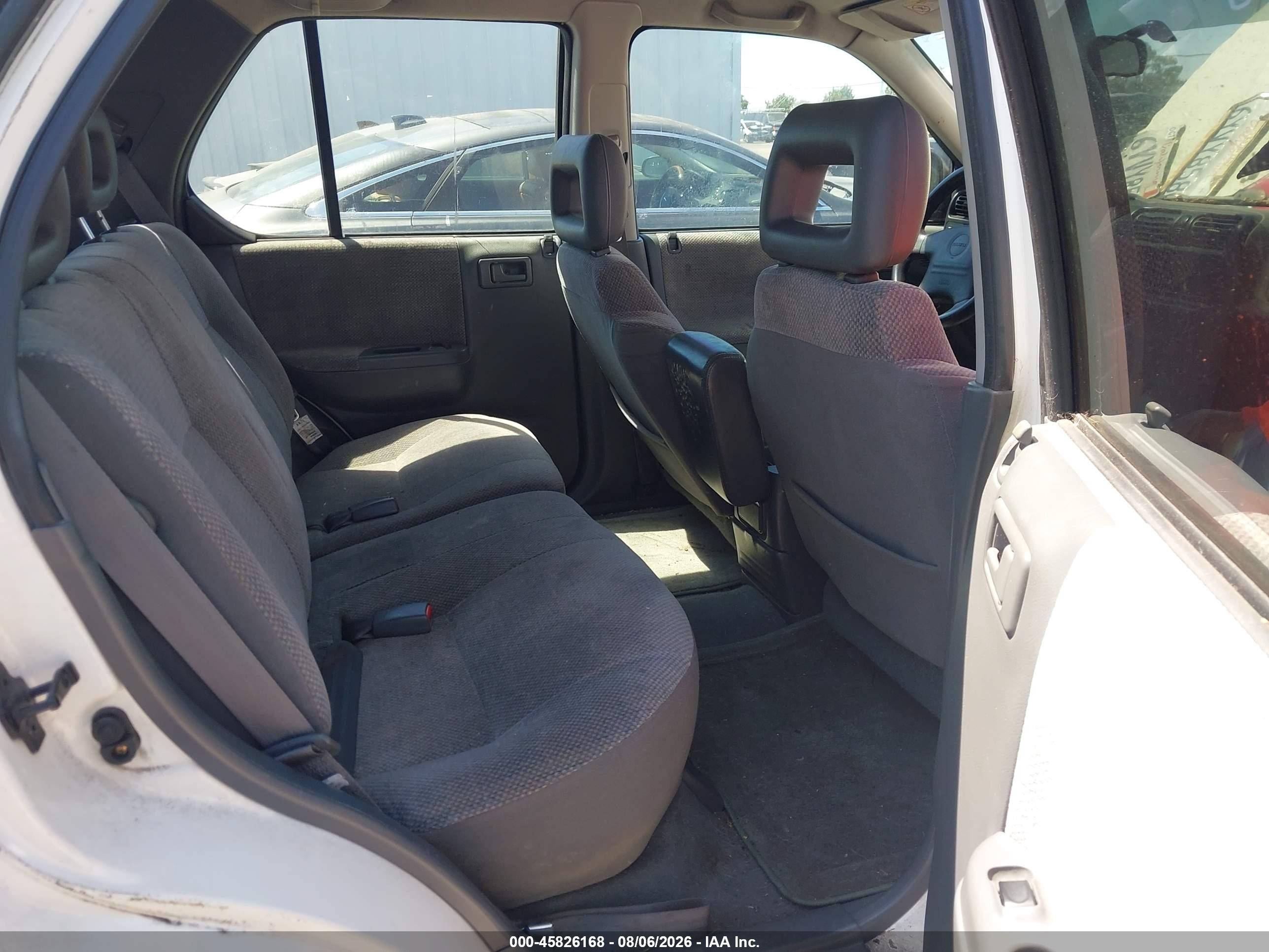 1999 Isuzu Rodeo Ls/lse/s White vin: 4S2CM58WXX4311496