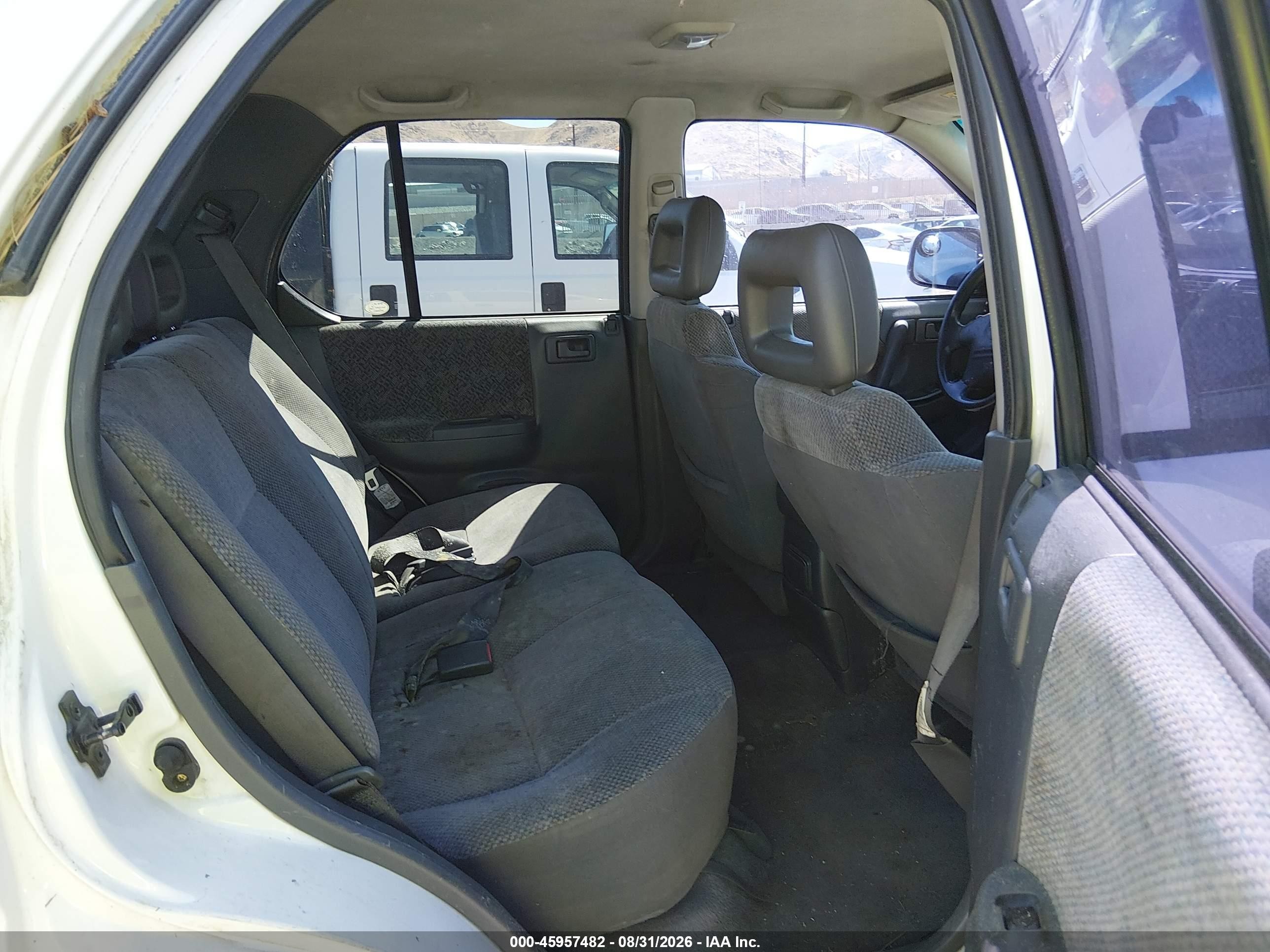 1999 Isuzu Rodeo Ls/lse/s White vin: 4S2CM58WXX4361122