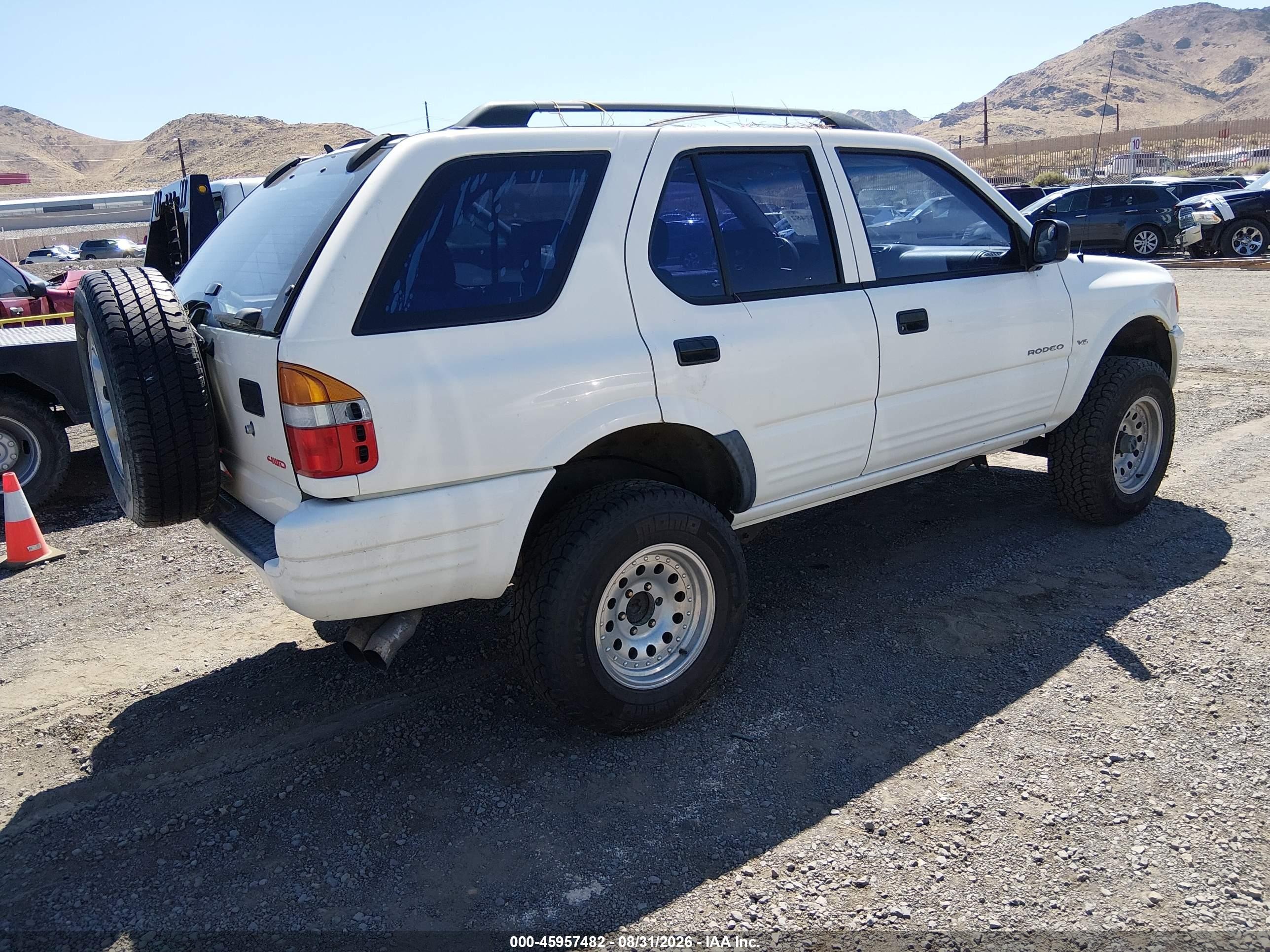 1999 Isuzu Rodeo Ls/lse/s White vin: 4S2CM58WXX4361122