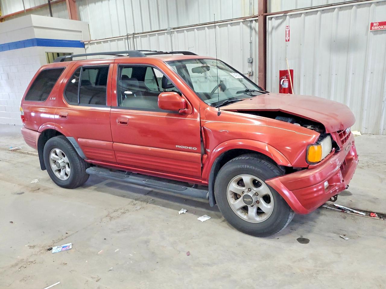 1999 Isuzu Rodeo Red vin: 4S2CM58WXX4362514