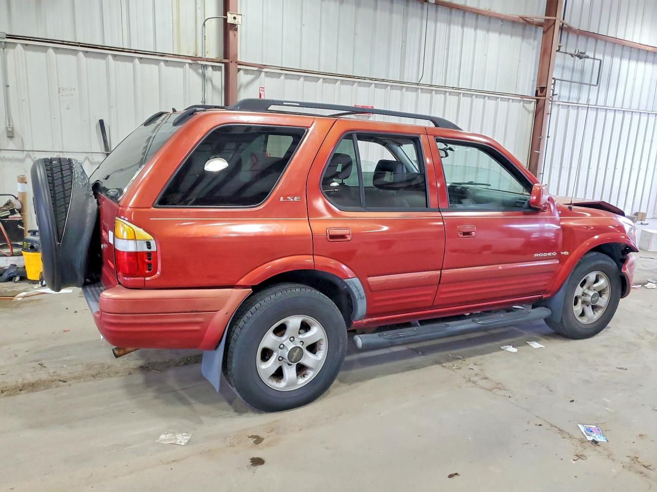 1999 Isuzu Rodeo Red vin: 4S2CM58WXX4362514