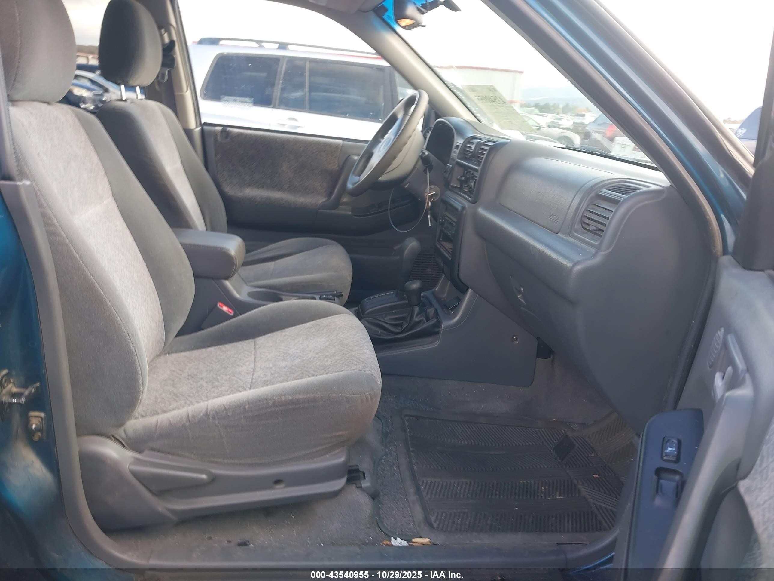 2001 Isuzu Rodeo Ls 3.2l/ls 3.2l V6/lse 3.2l V6/s/s 3.2l V6 Blue vin: 4S2DM58W014347239