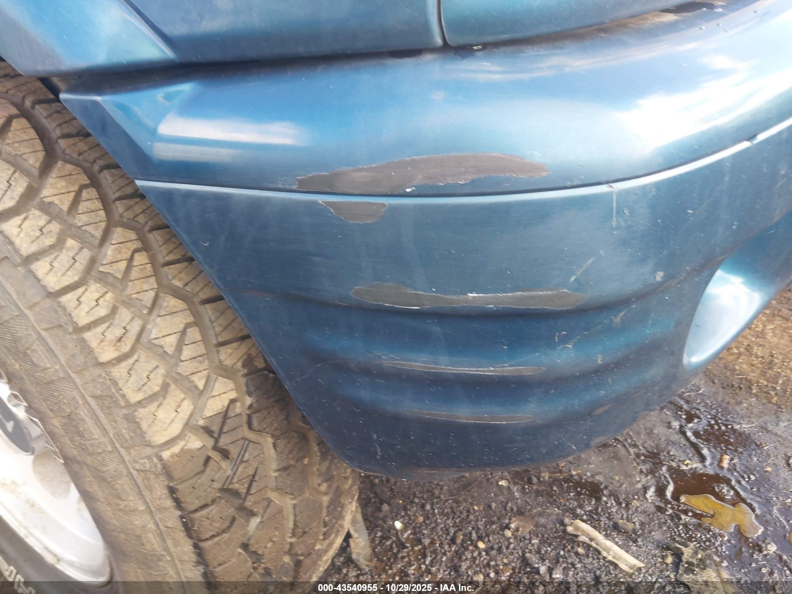 2001 Isuzu Rodeo Ls 3.2l/ls 3.2l V6/lse 3.2l V6/s/s 3.2l V6 Blue vin: 4S2DM58W014347239