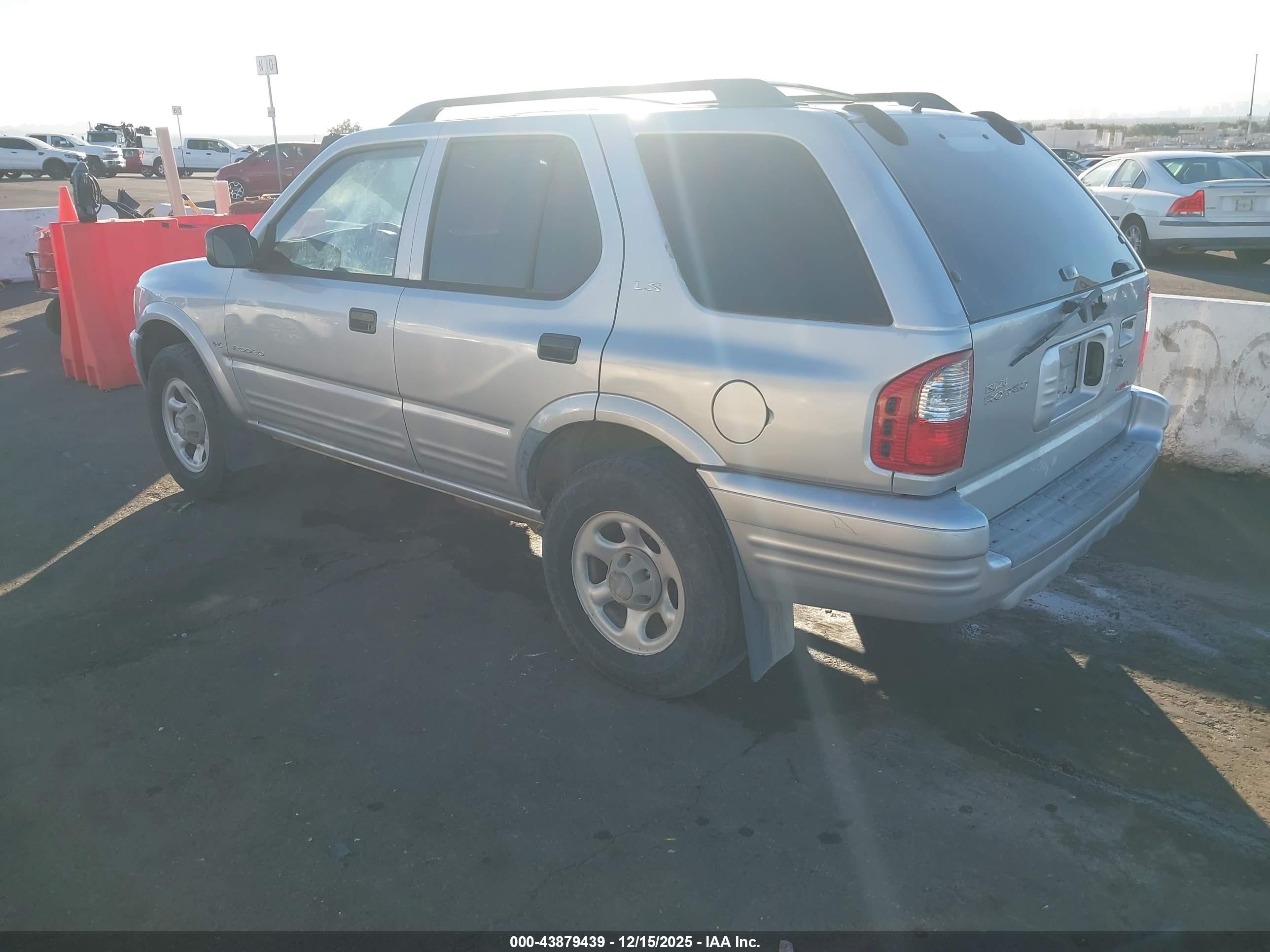 2001 Isuzu Rodeo Ls 3.2l/ls 3.2l V6/lse 3.2l V6/s/s 3.2l V6 Silver vin: 4S2DM58W314355030