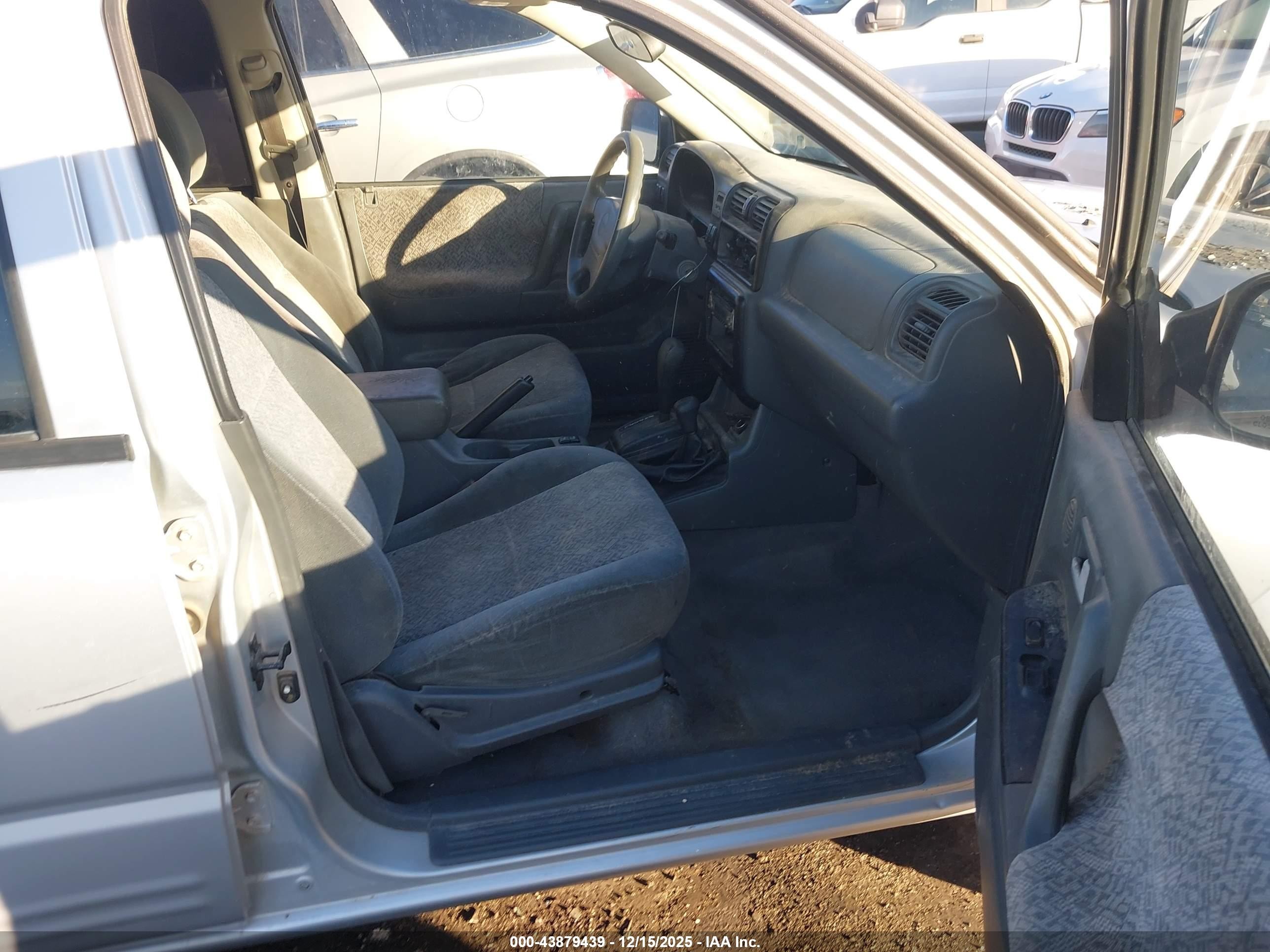 2001 Isuzu Rodeo Ls 3.2l/ls 3.2l V6/lse 3.2l V6/s/s 3.2l V6 Silver vin: 4S2DM58W314355030