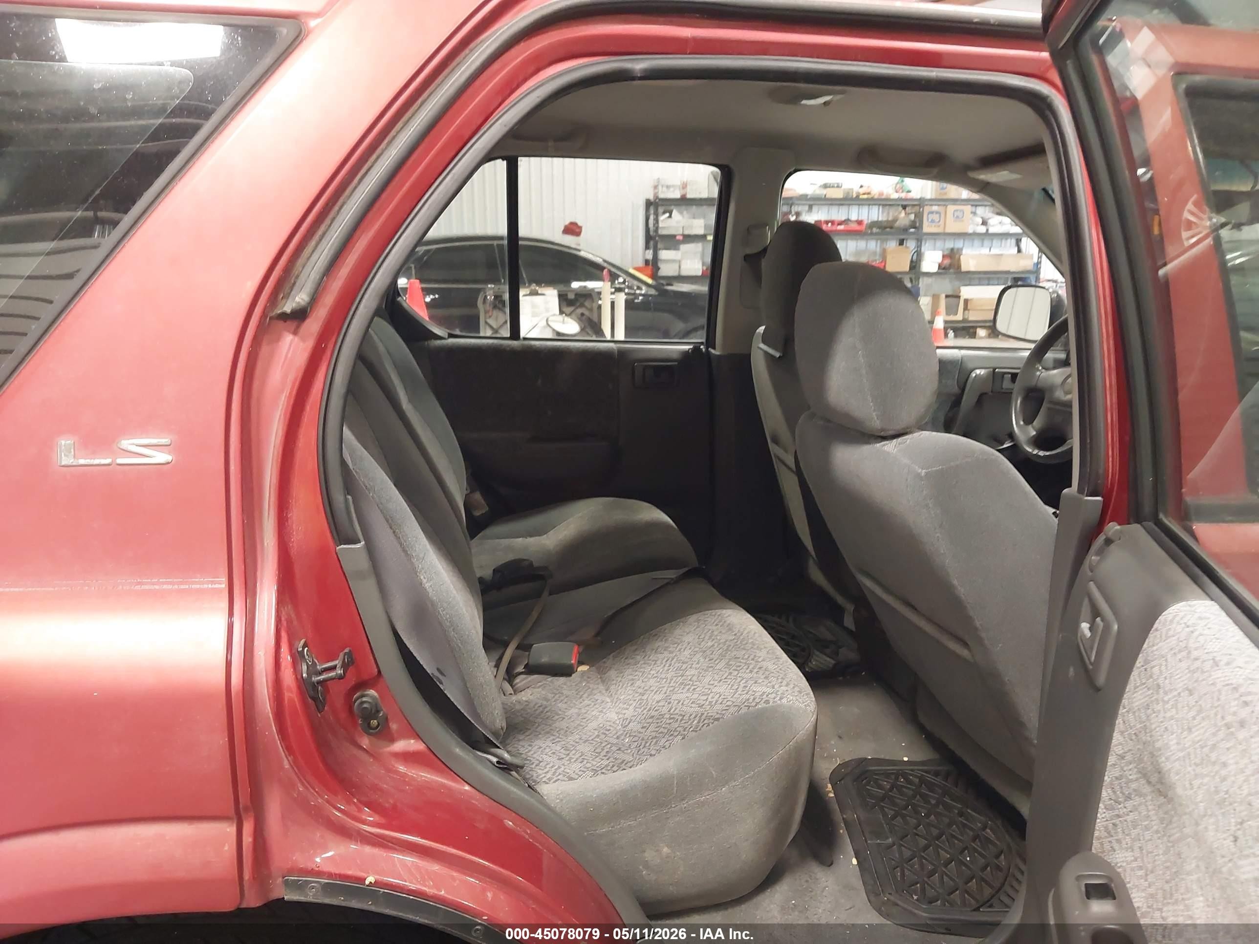 2000 Isuzu Rodeo Ls/lse/s Red vin: 4S2DM58W5Y4341981