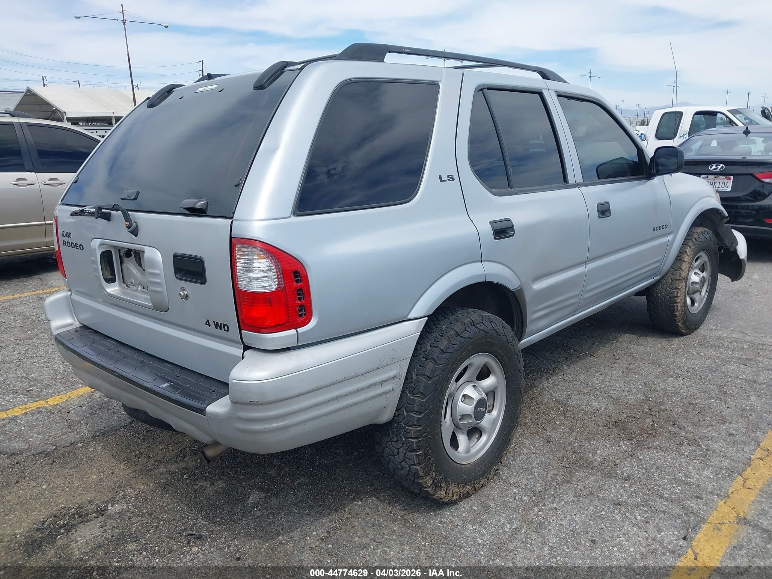 2001 Isuzu Rodeo Ls 3.2l/ls 3.2l V6/lse 3.2l V6/s/s 3.2l V6 Silver vin: 4S2DM58W614343650