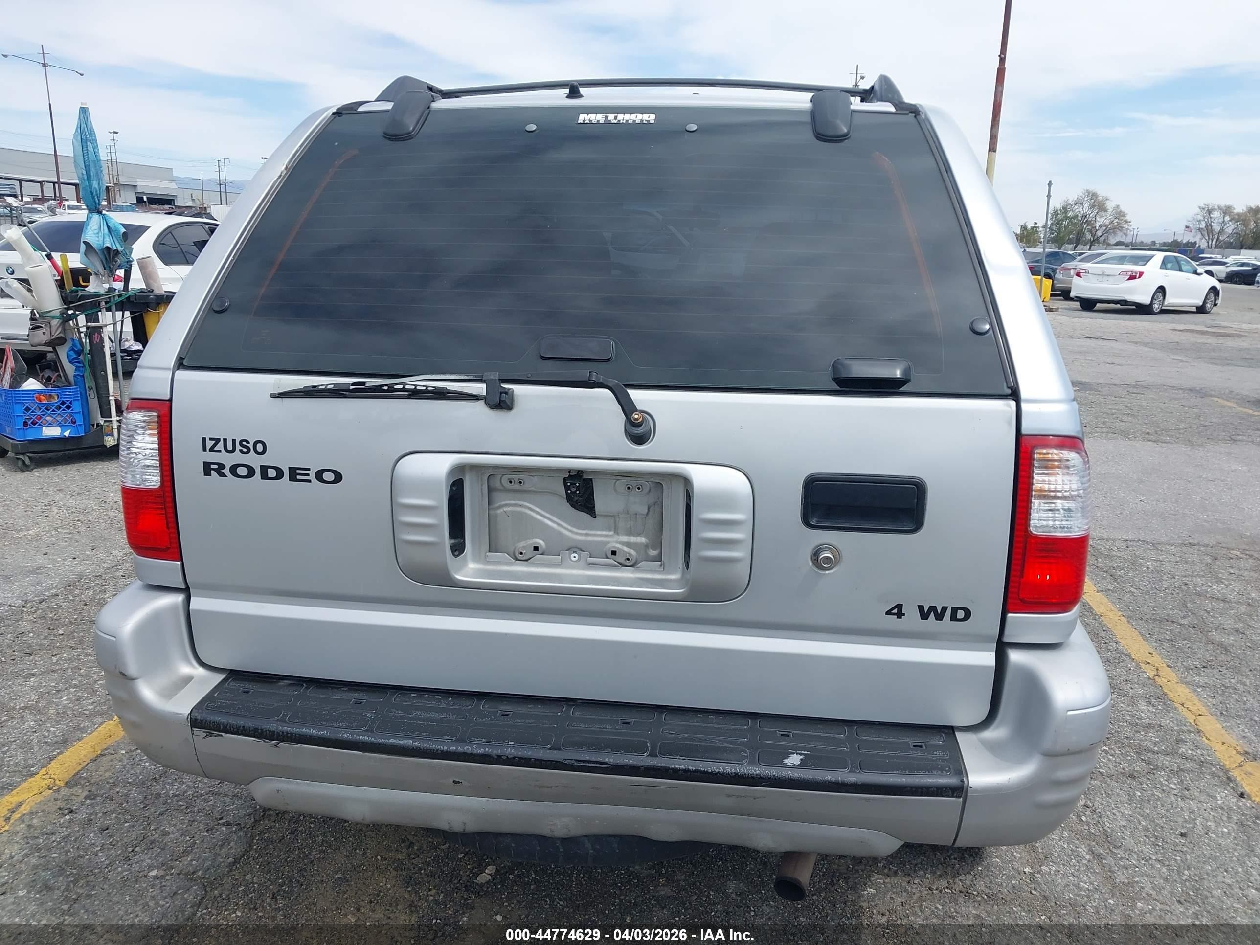 2001 Isuzu Rodeo Ls 3.2l/ls 3.2l V6/lse 3.2l V6/s/s 3.2l V6 Silver vin: 4S2DM58W614343650
