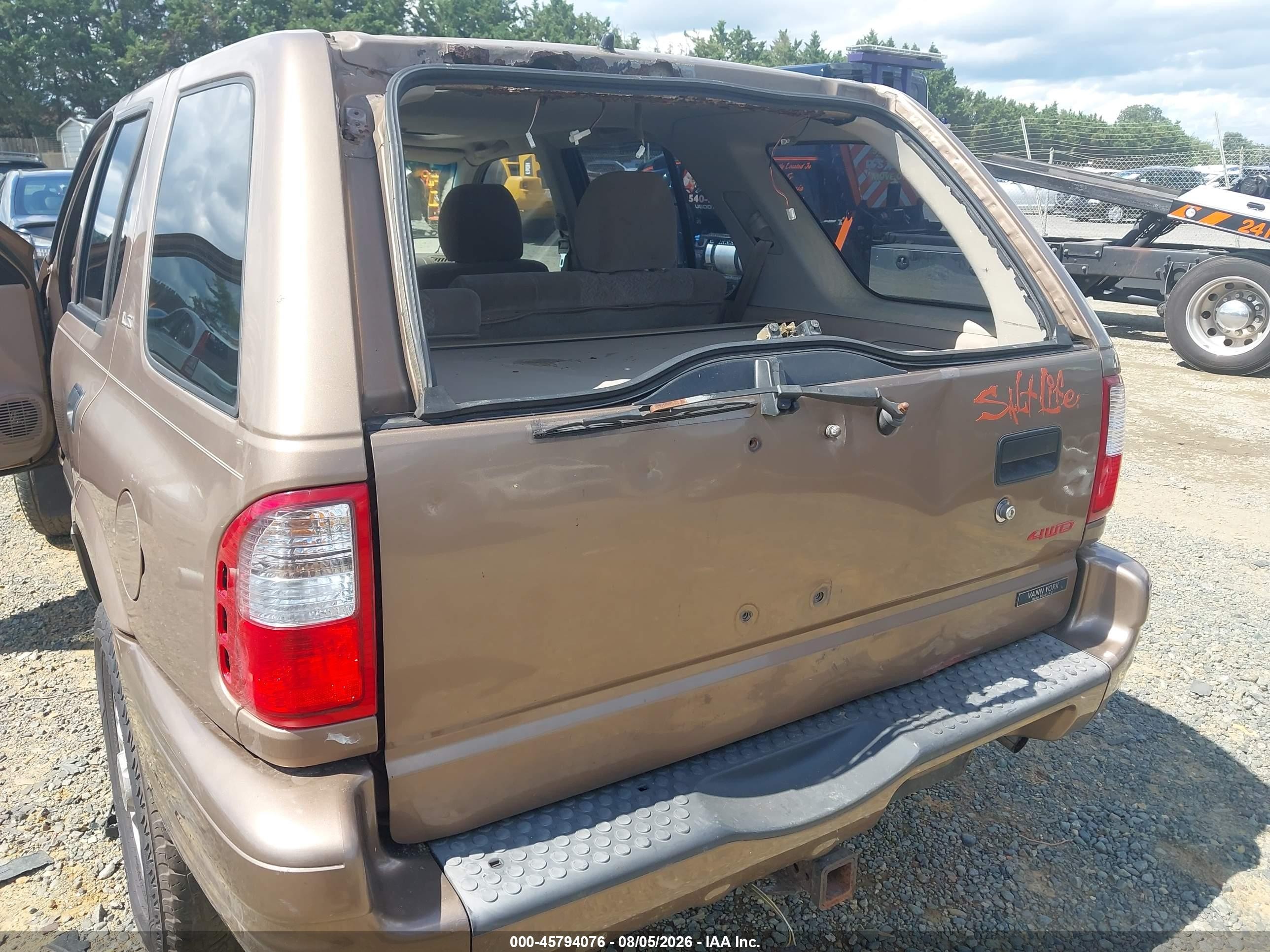 2000 Isuzu Rodeo Ls/lse/s Beige vin: 4S2DM58W7Y4300378