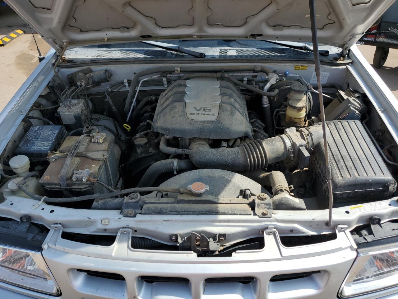 2001 Isuzu Rodeo S Silver vin: 4S2DM58W914314305