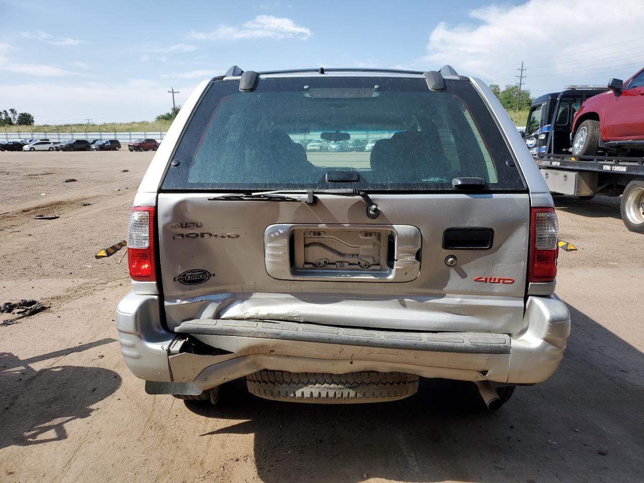 2001 Isuzu Rodeo S Silver vin: 4S2DM58W914314305