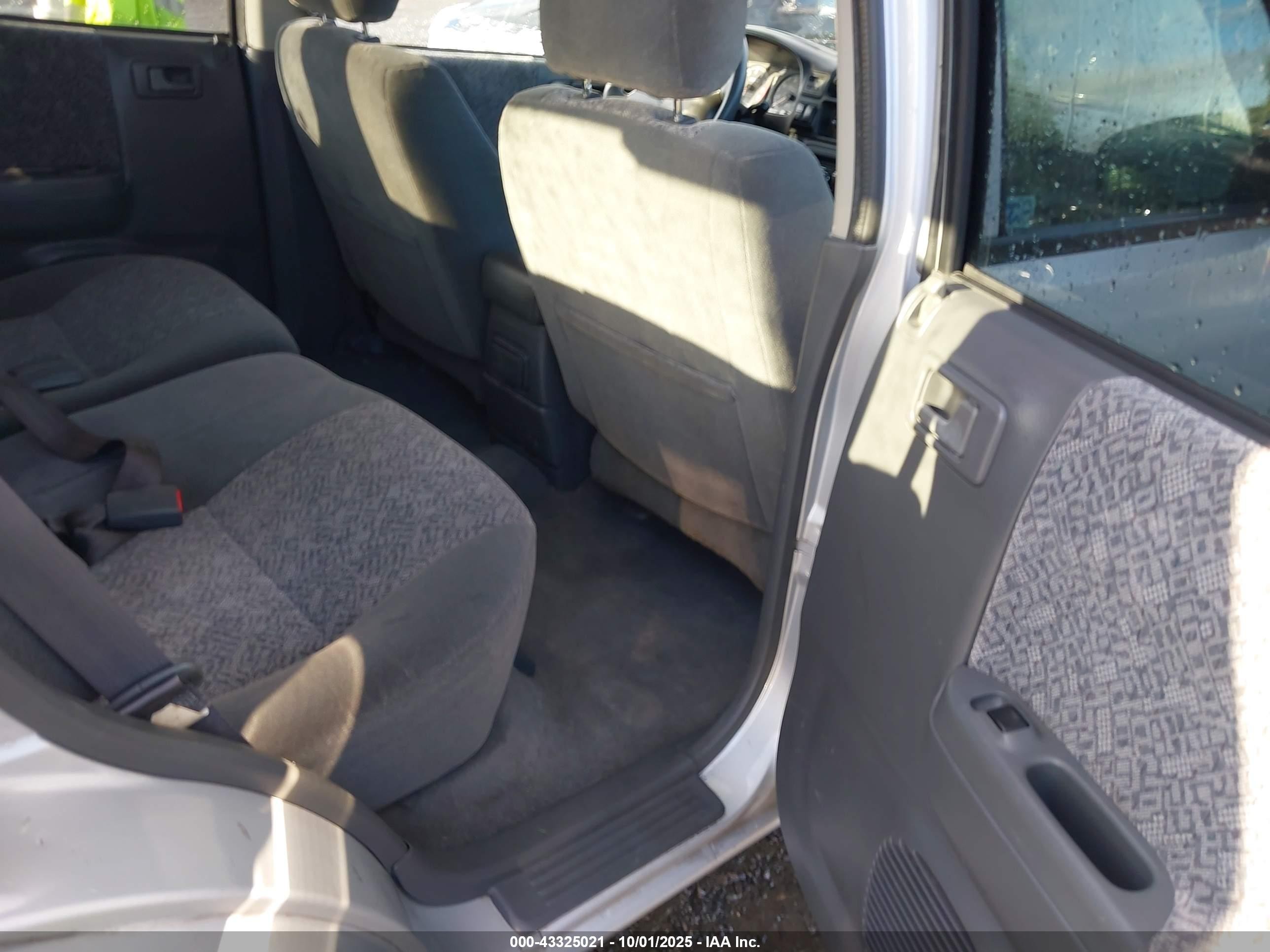 2001 Isuzu Rodeo Ls 3.2l/ls 3.2l V6/lse 3.2l V6/s/s 3.2l V6 Silver vin: 4S2DM58W914342847