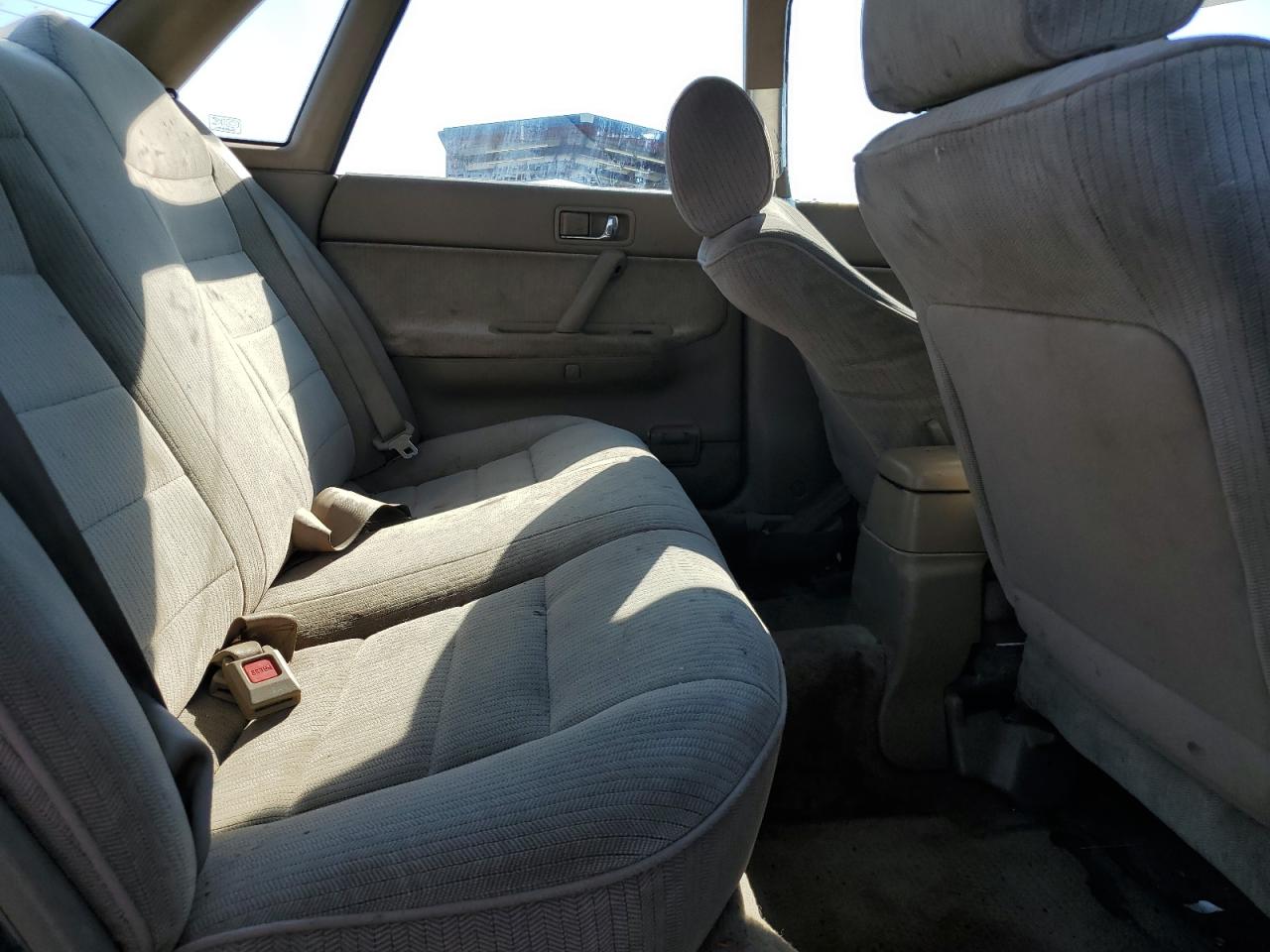 1992 Subaru Legacy L Maroon vin: 4S3BC6325N6605264