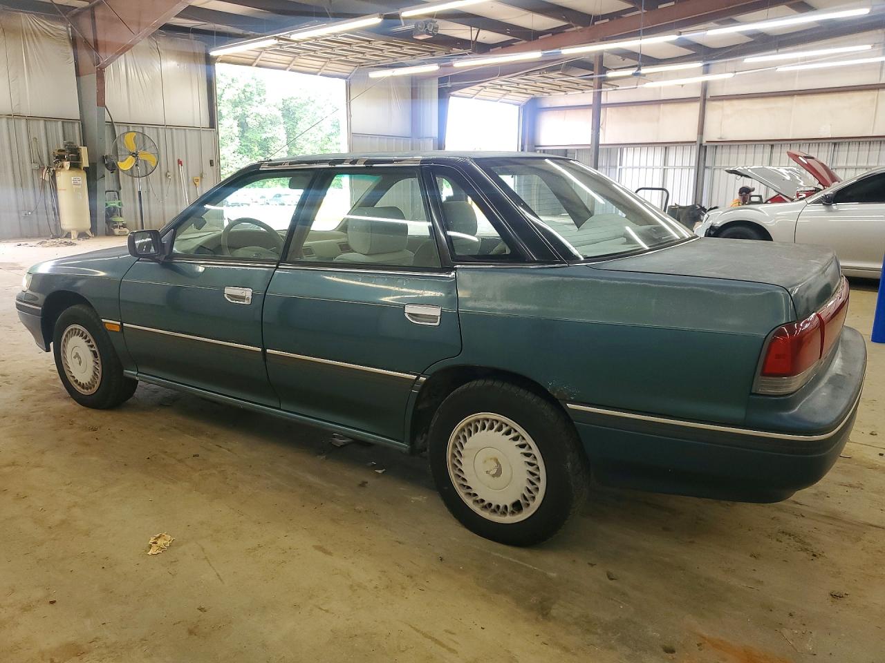 1992 Subaru Legacy L Teal vin: 4S3BC6325N9609927