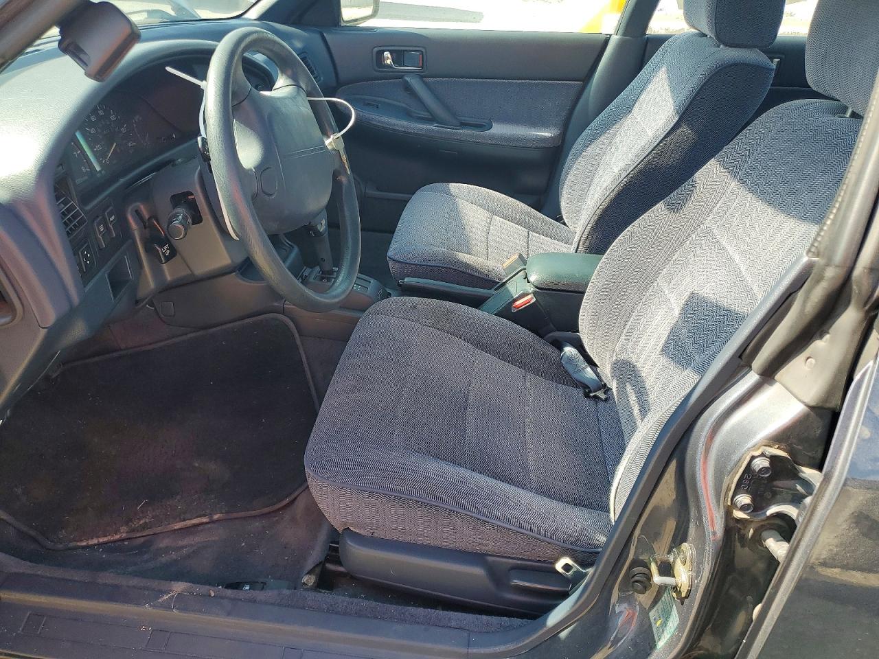 1993 Subaru Legacy L Blue vin: 4S3BC6331P9648428