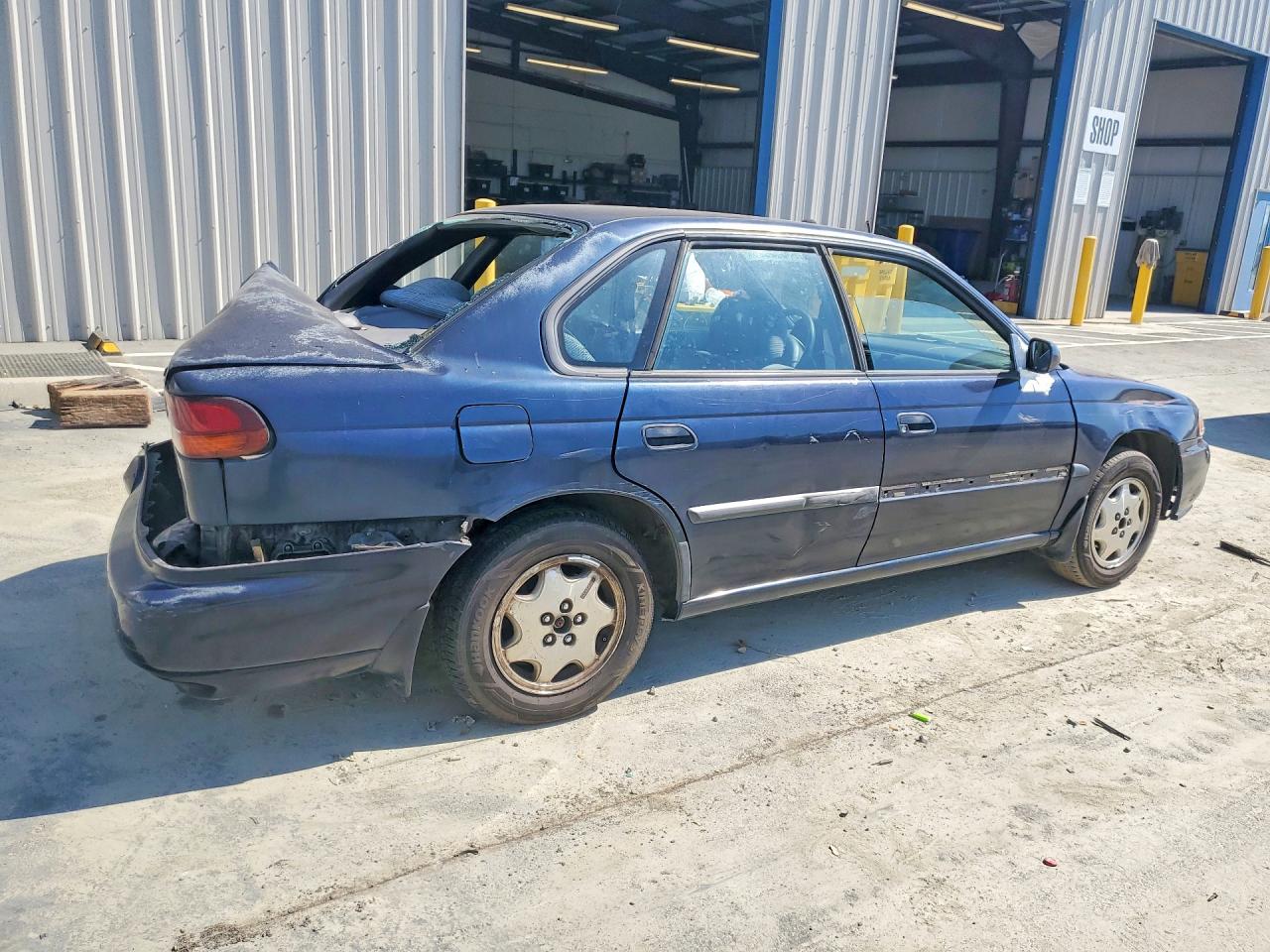 1998 Subaru Legacy L Blue vin: 4S3BD4352W7211549