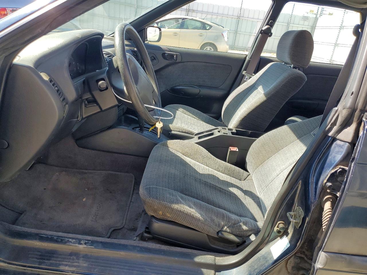 1998 Subaru Legacy L Blue vin: 4S3BD4352W7211549