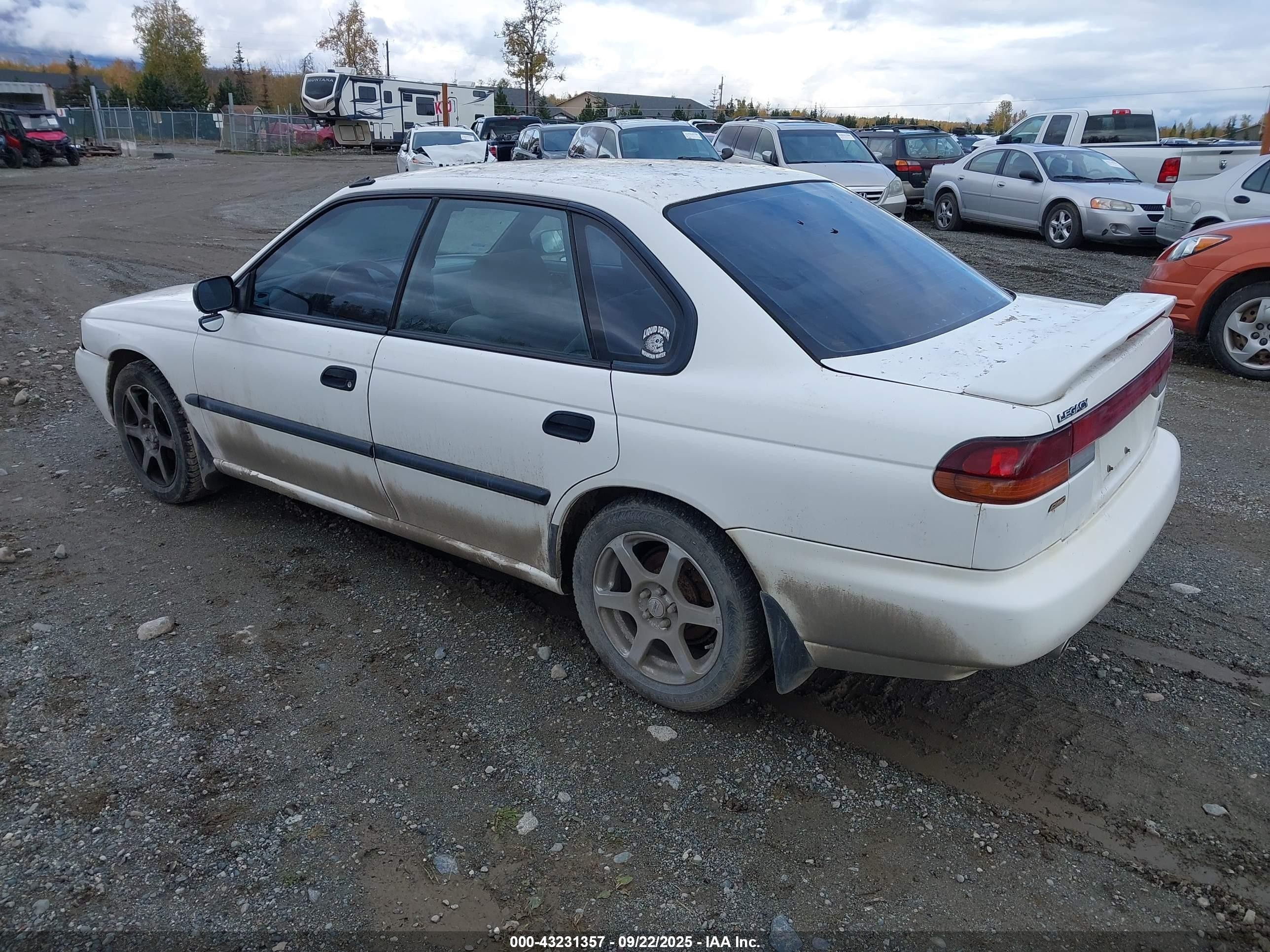 1997 Subaru Legacy L White vin: 4S3BD4353V7215835