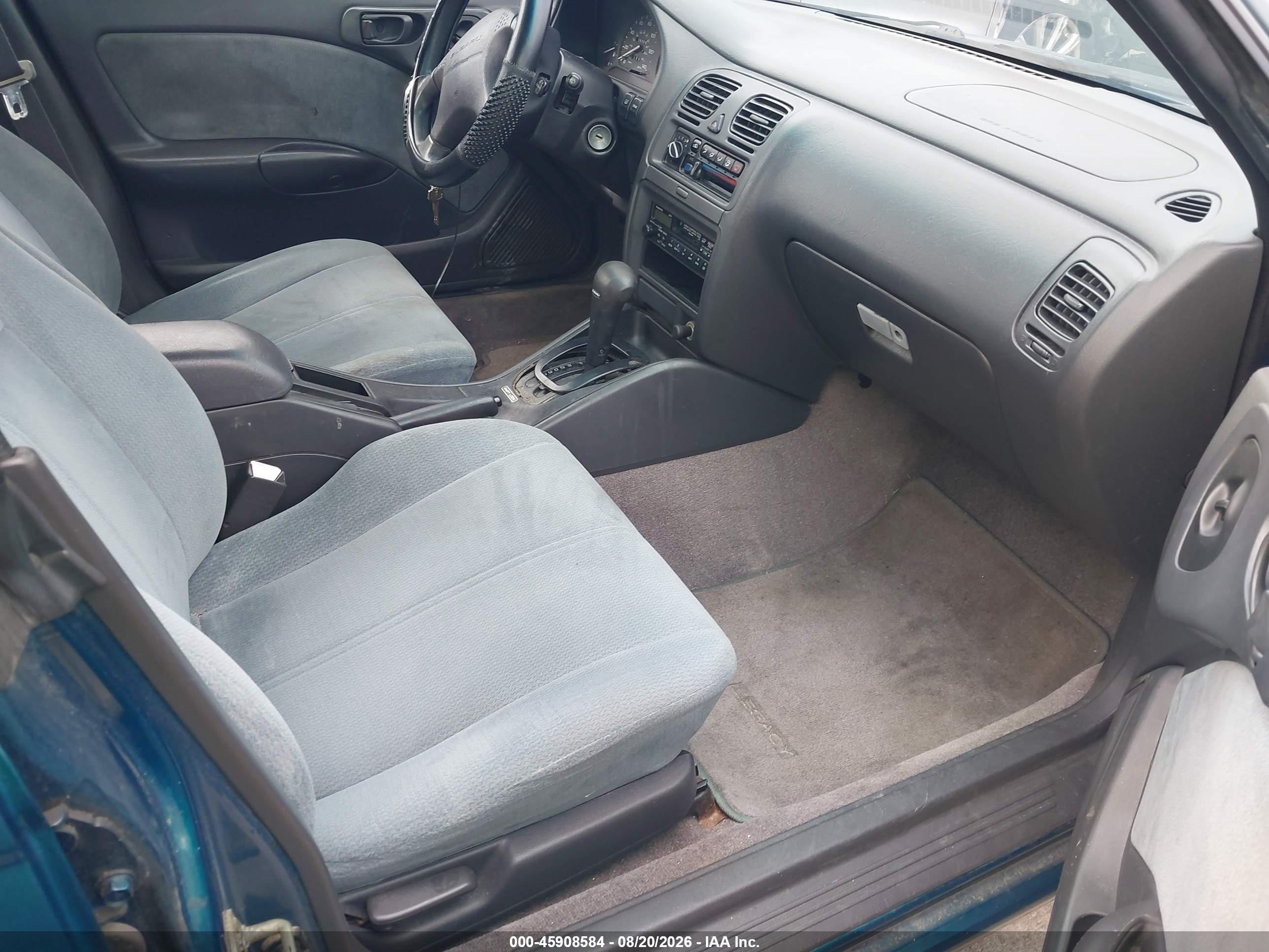 1996 Subaru Legacy L Blue vin: 4S3BD4354T7203738