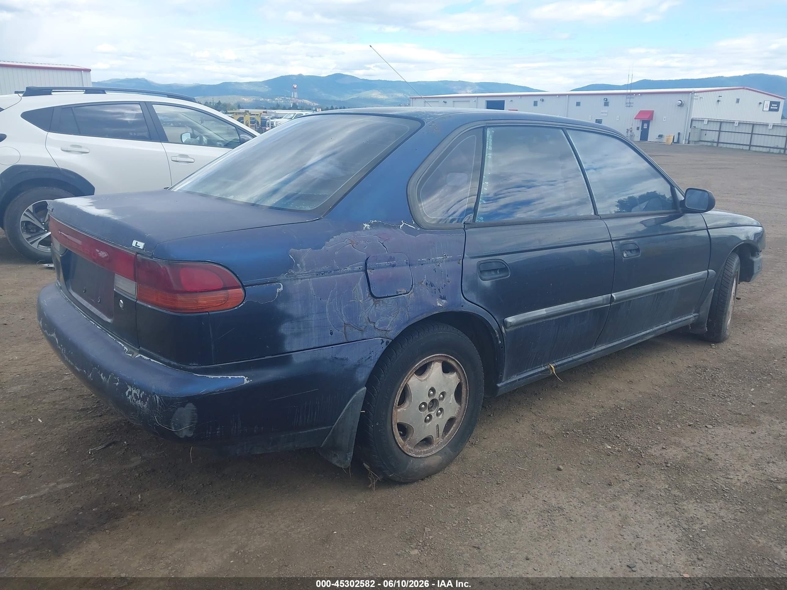1995 Subaru Legacy L Blue vin: 4S3BD6352S6236219