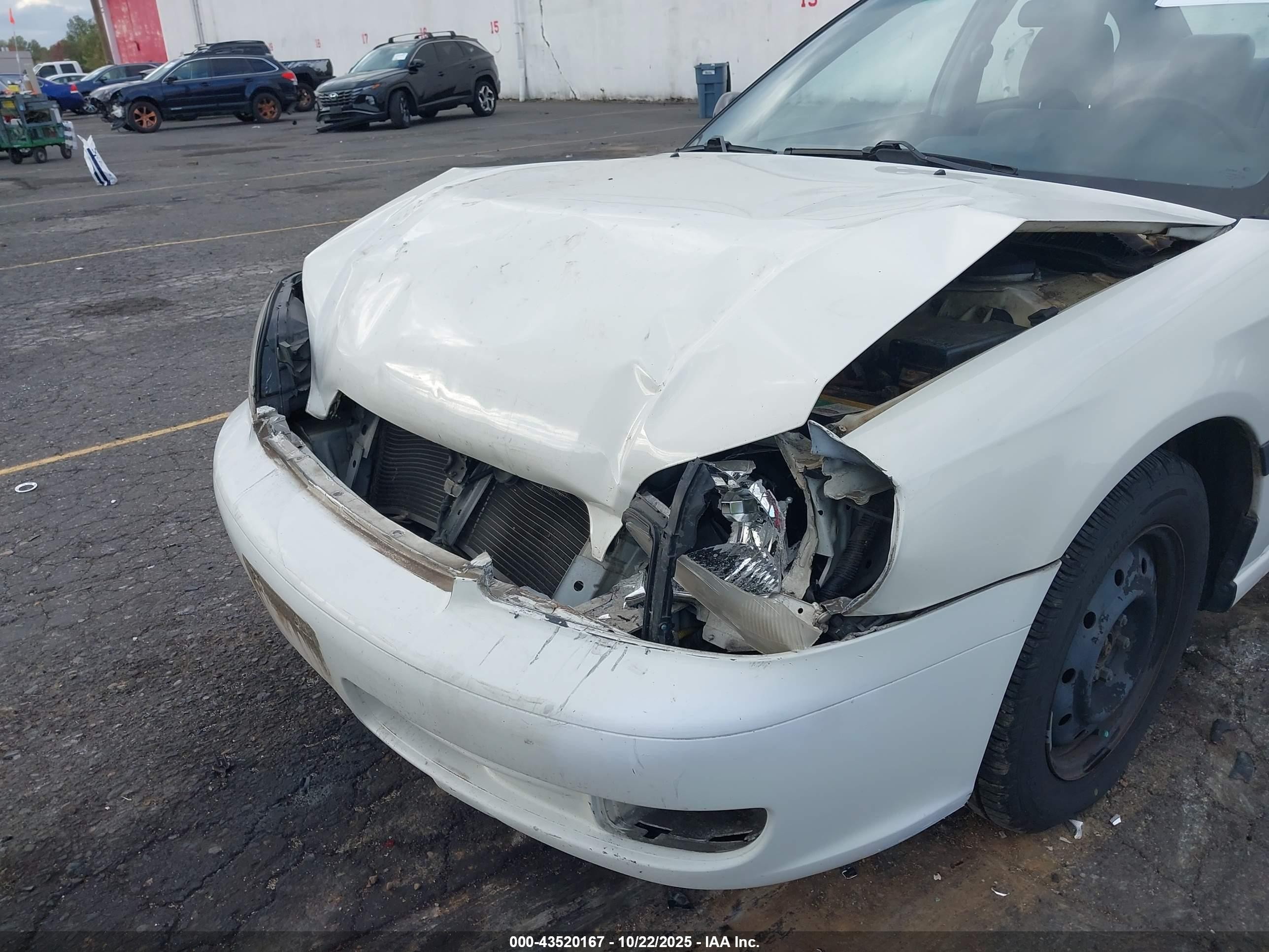 2000 Subaru Legacy L White vin: 4S3BE6350Y7205731