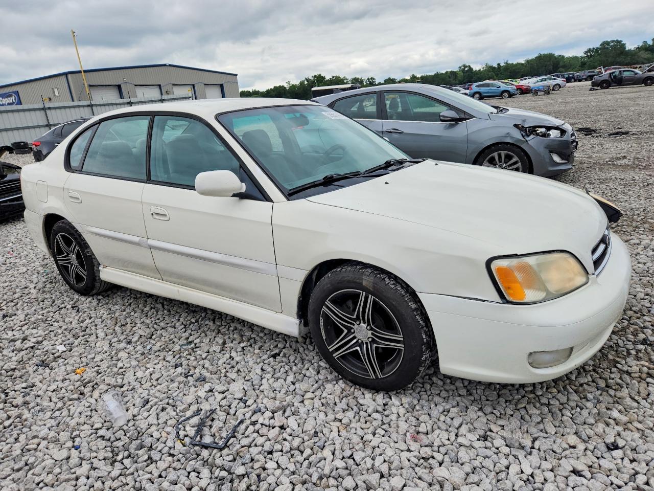 2000 Subaru Legacy L White vin: 4S3BE6352Y7203558