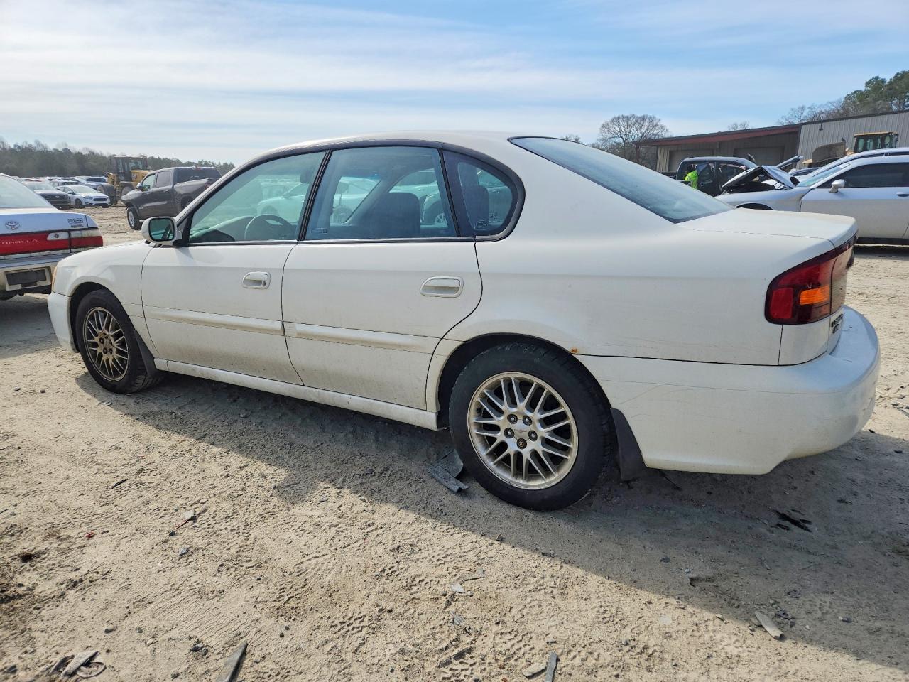2003 Subaru Legacy L Белый vin: 4S3BE635837211236