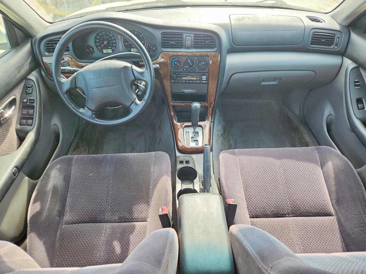 2003 Subaru Legacy L Белый vin: 4S3BE635837211236